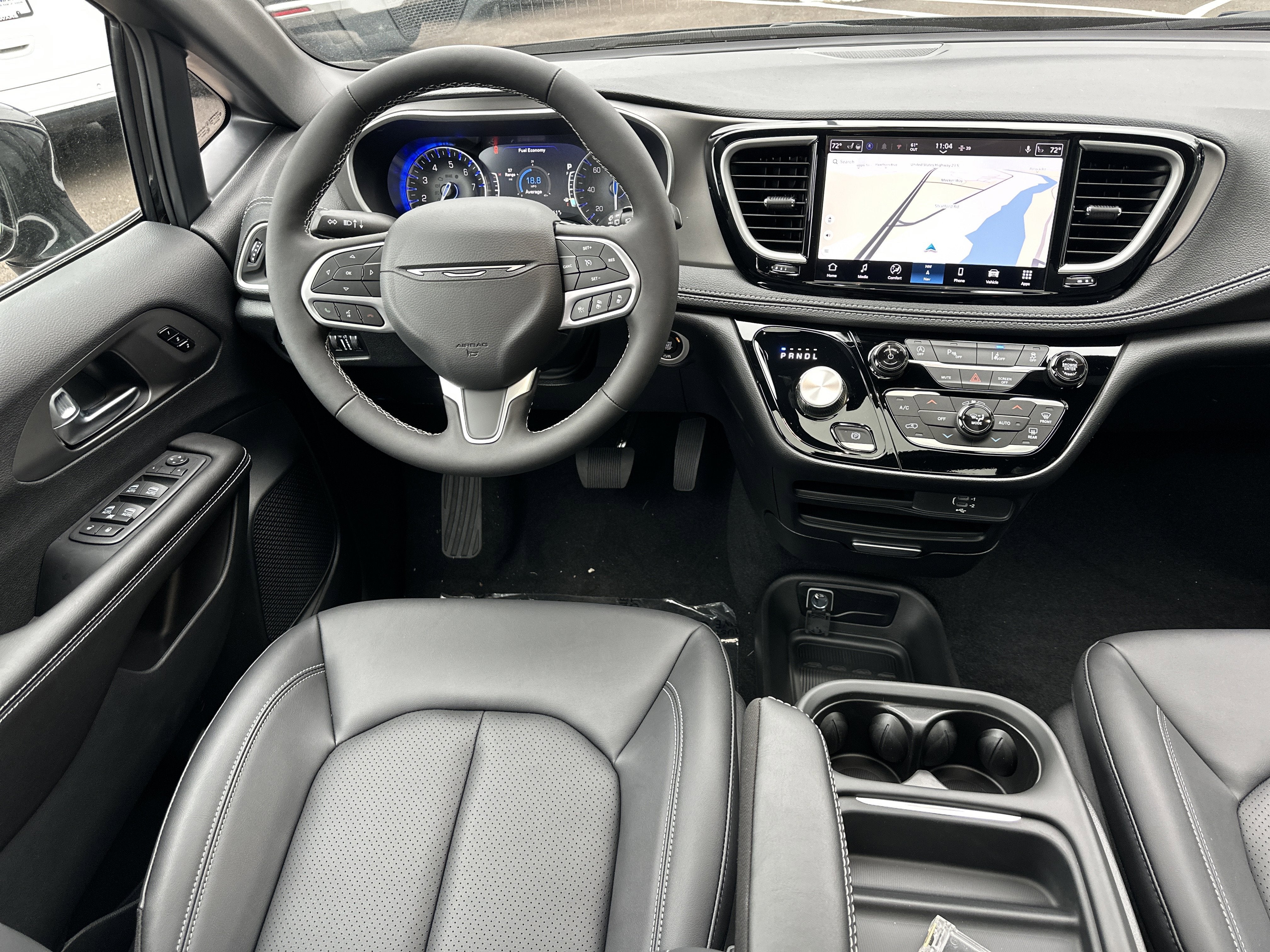 2027 Chrysler Pacifica Select