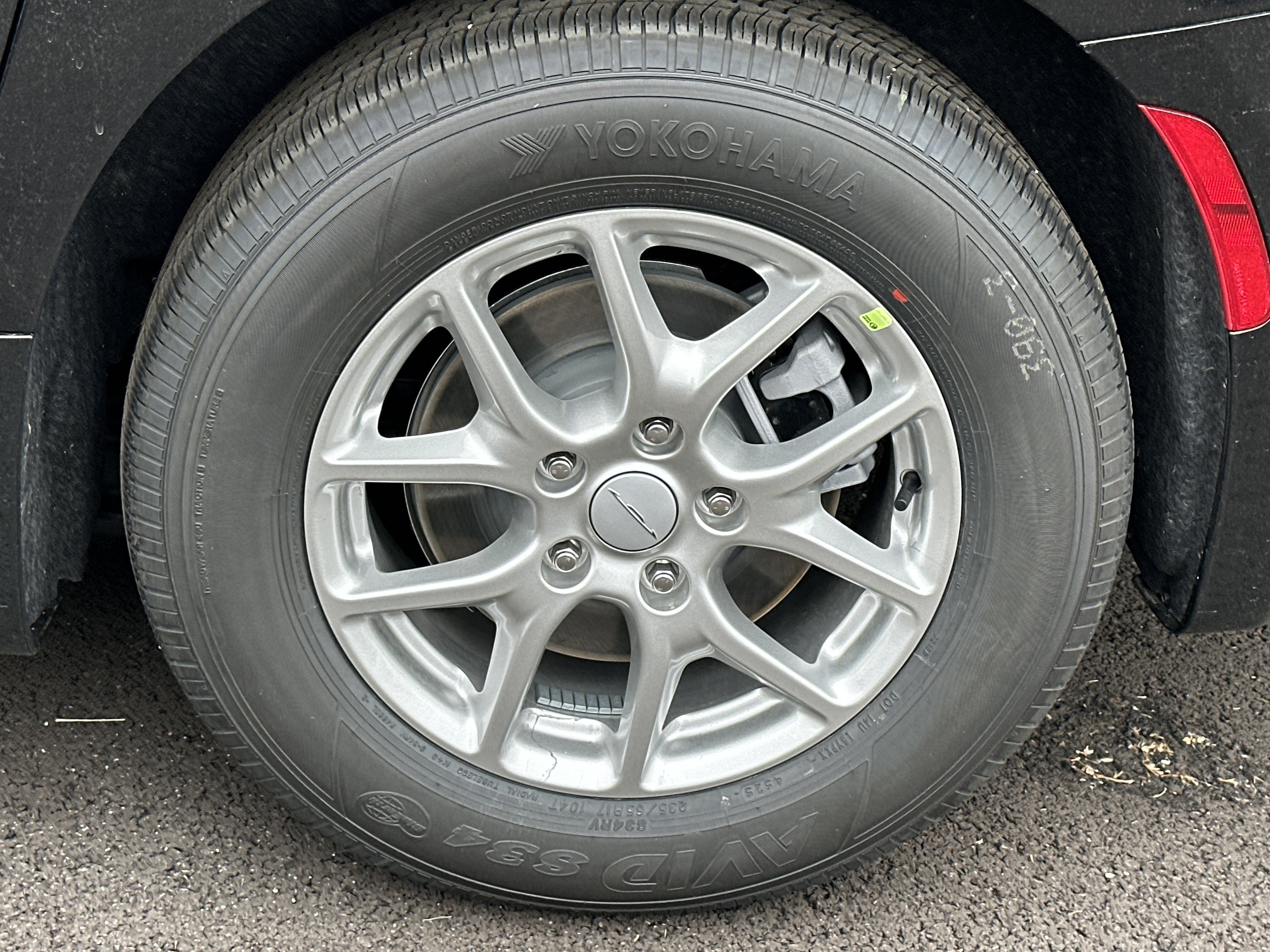 2027 Chrysler Pacifica Select