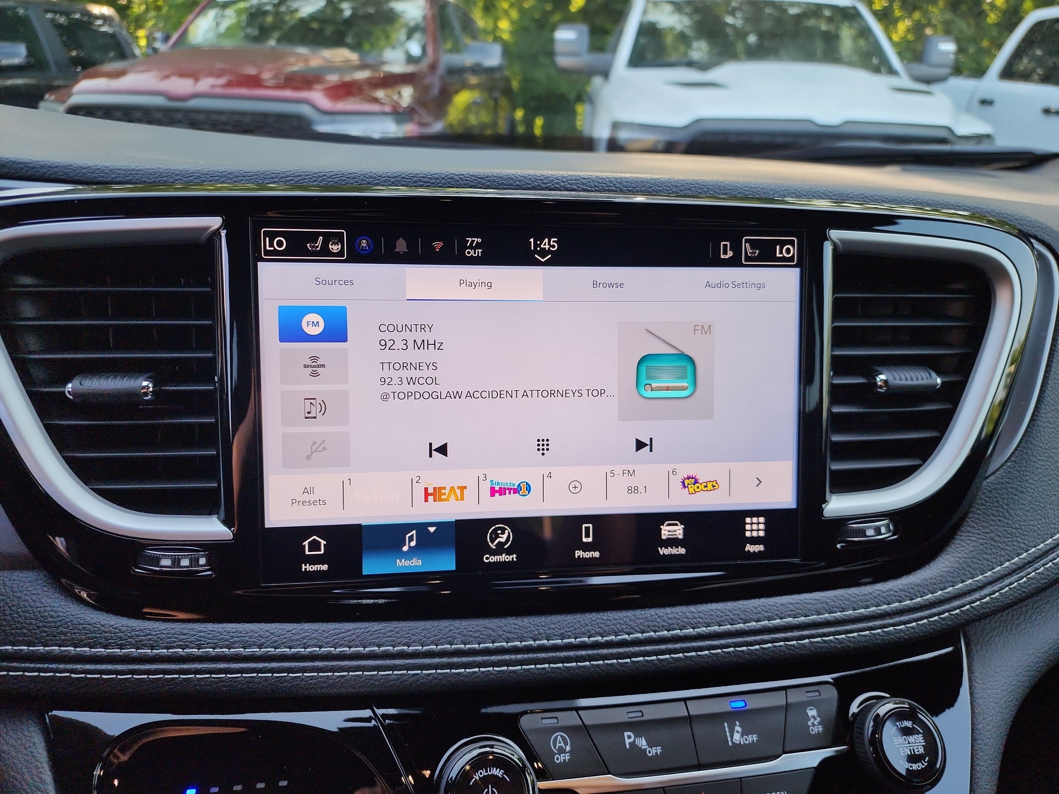 2026 Chrysler Pacifica Select