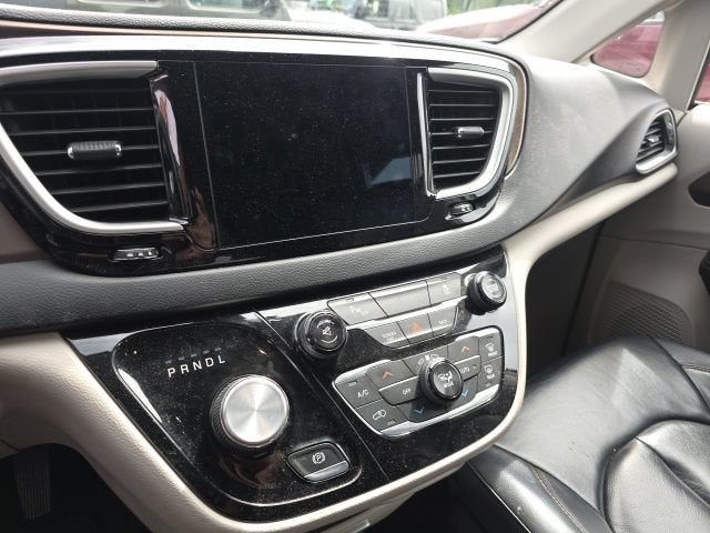 2017 Chrysler Pacifica Touring L