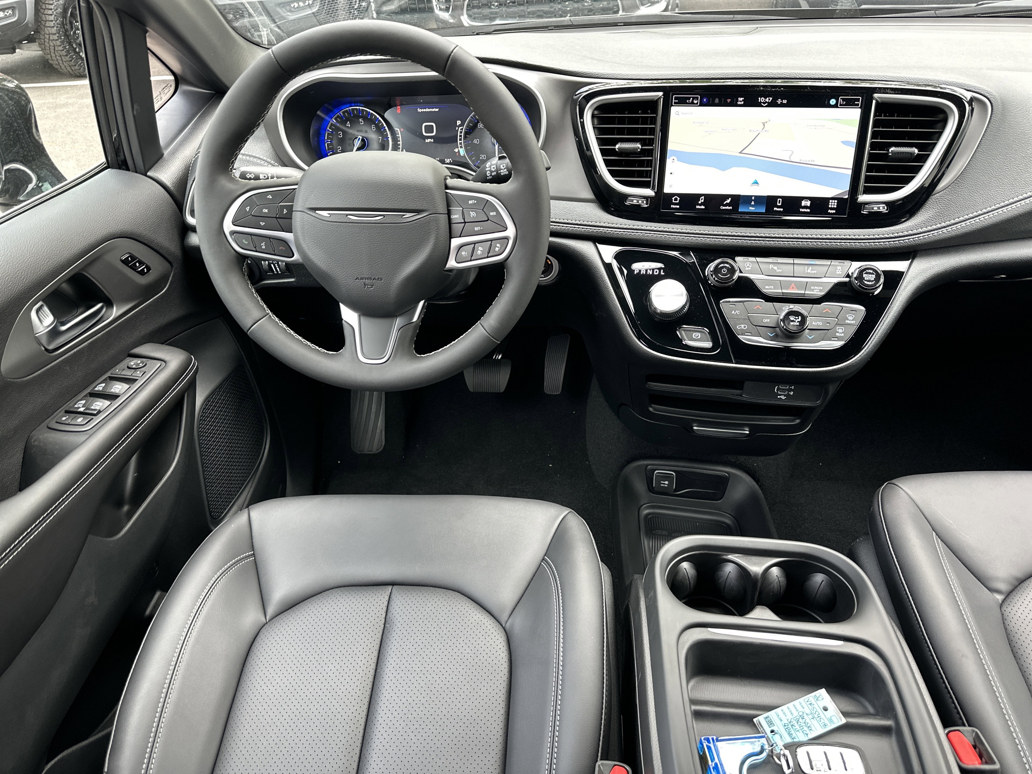 2027 Chrysler Pacifica Select