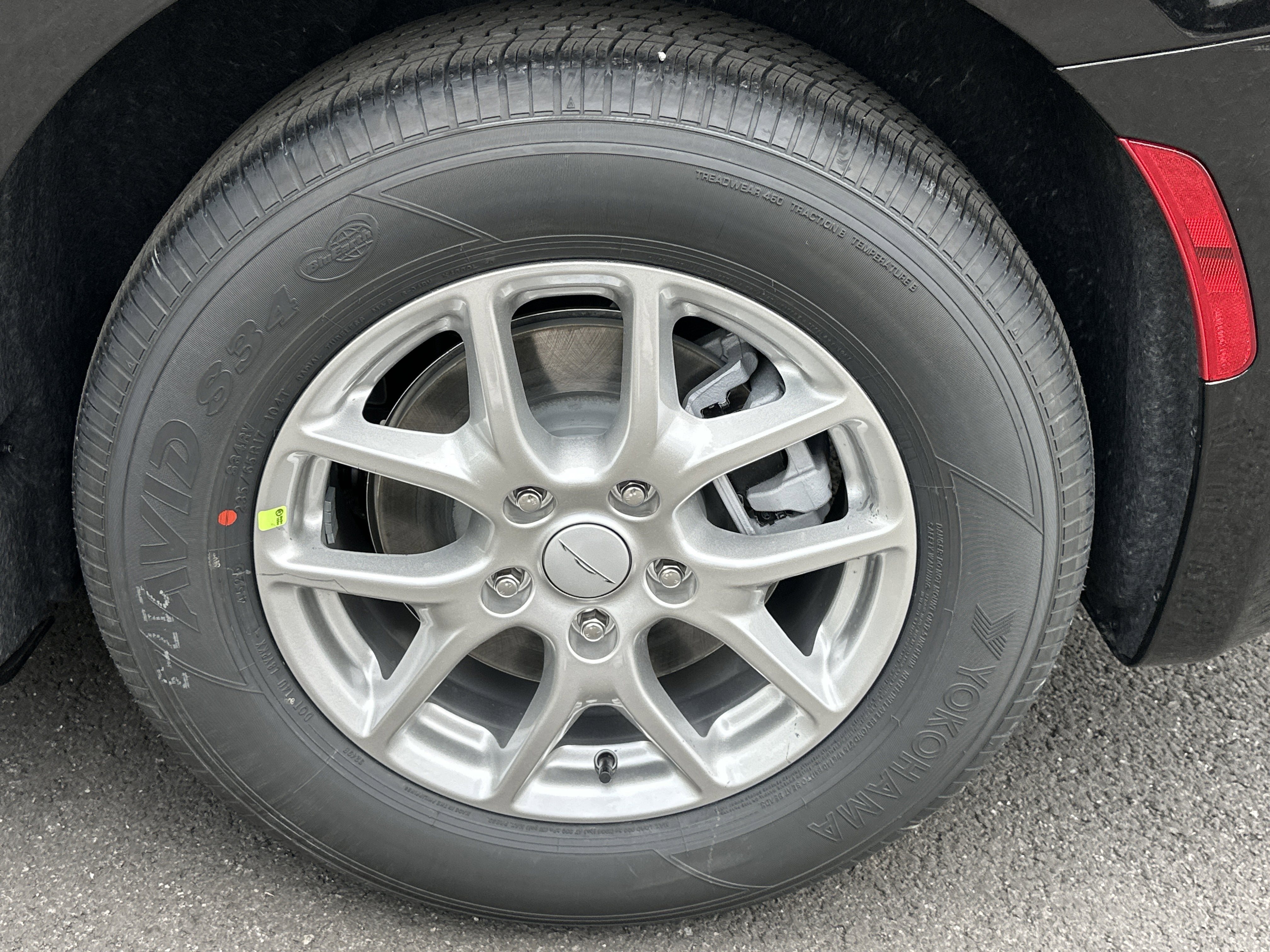 2027 Chrysler Pacifica Select