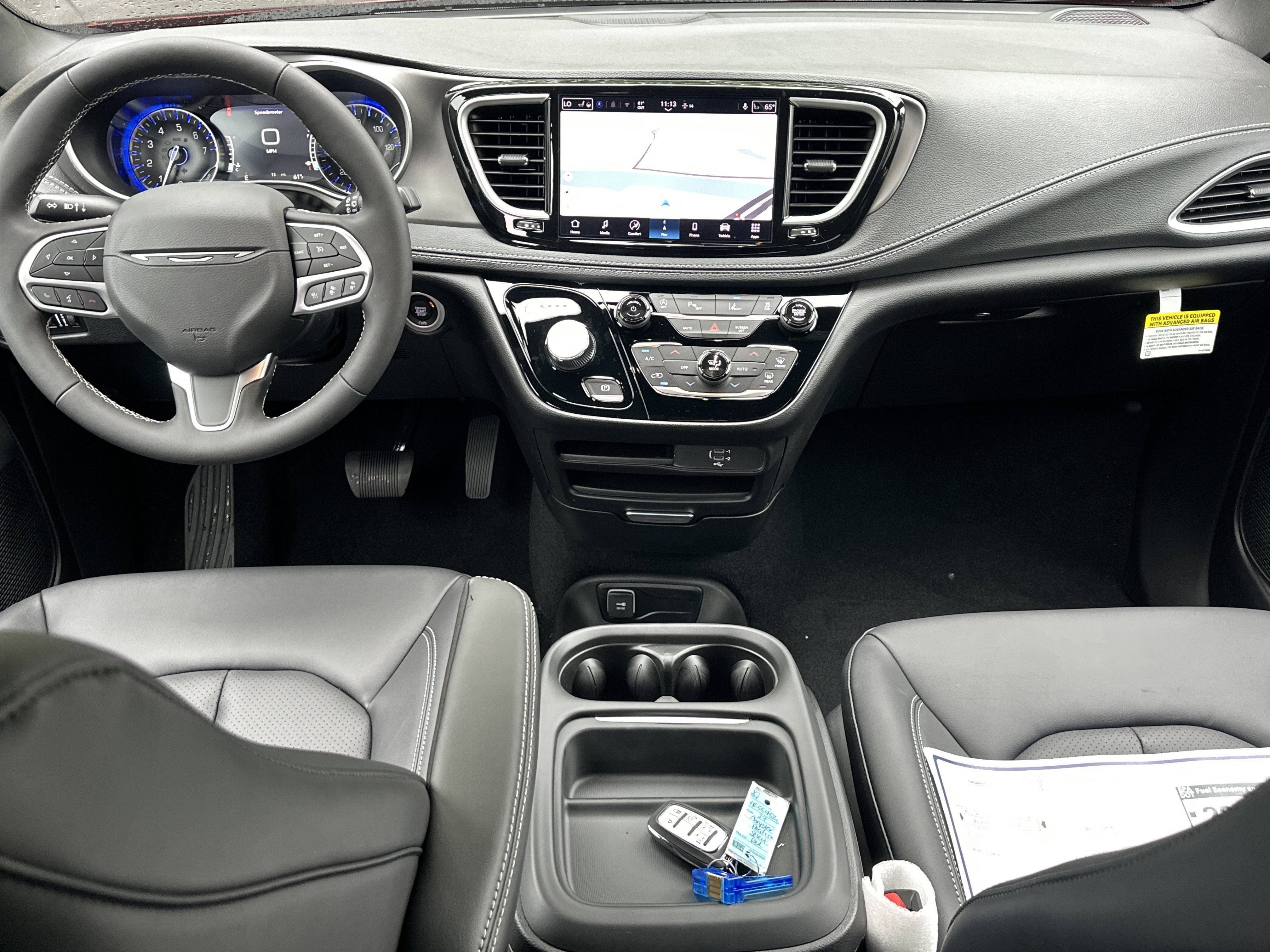 2027 Chrysler Pacifica Select