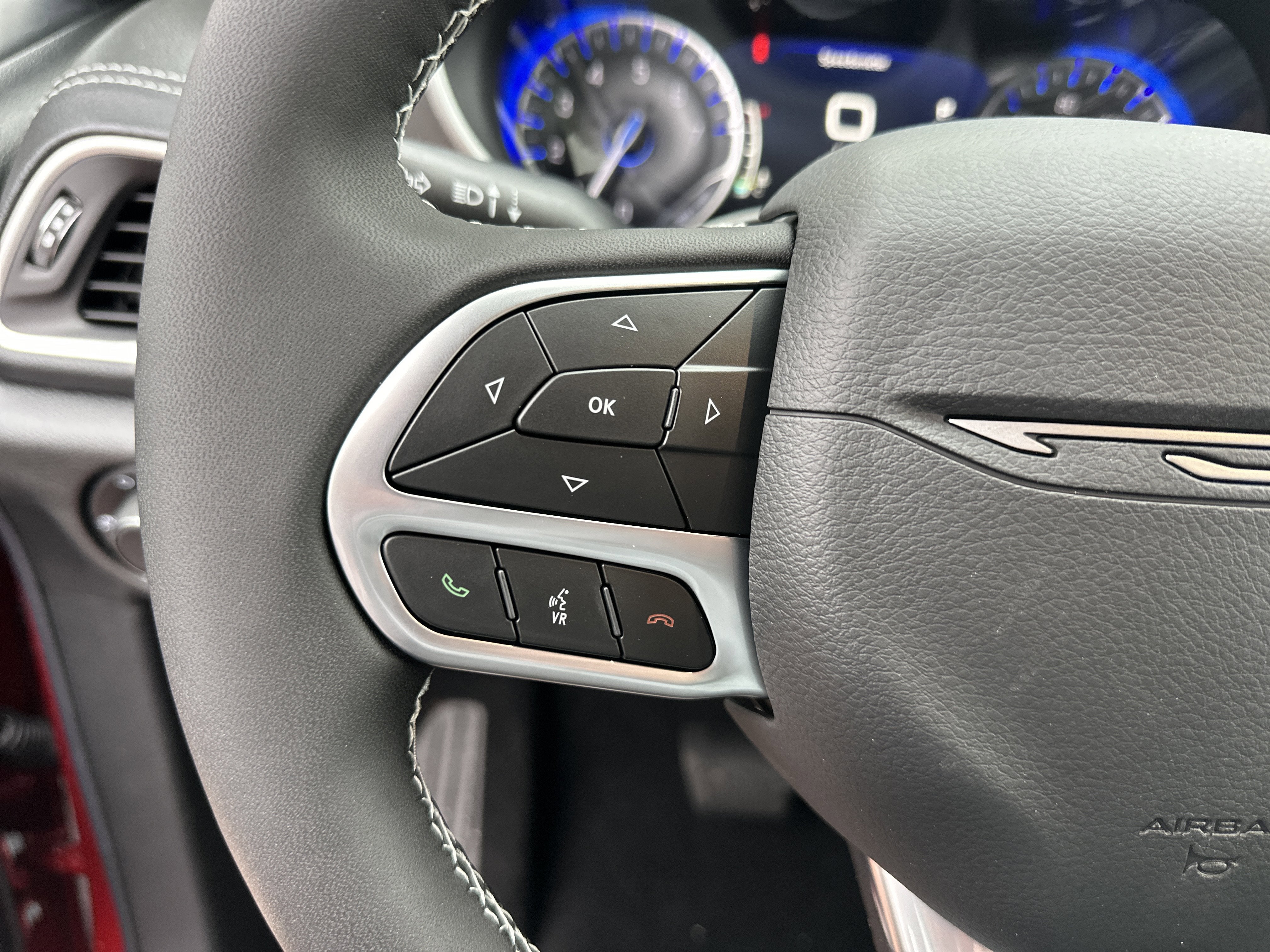 2027 Chrysler Pacifica Select