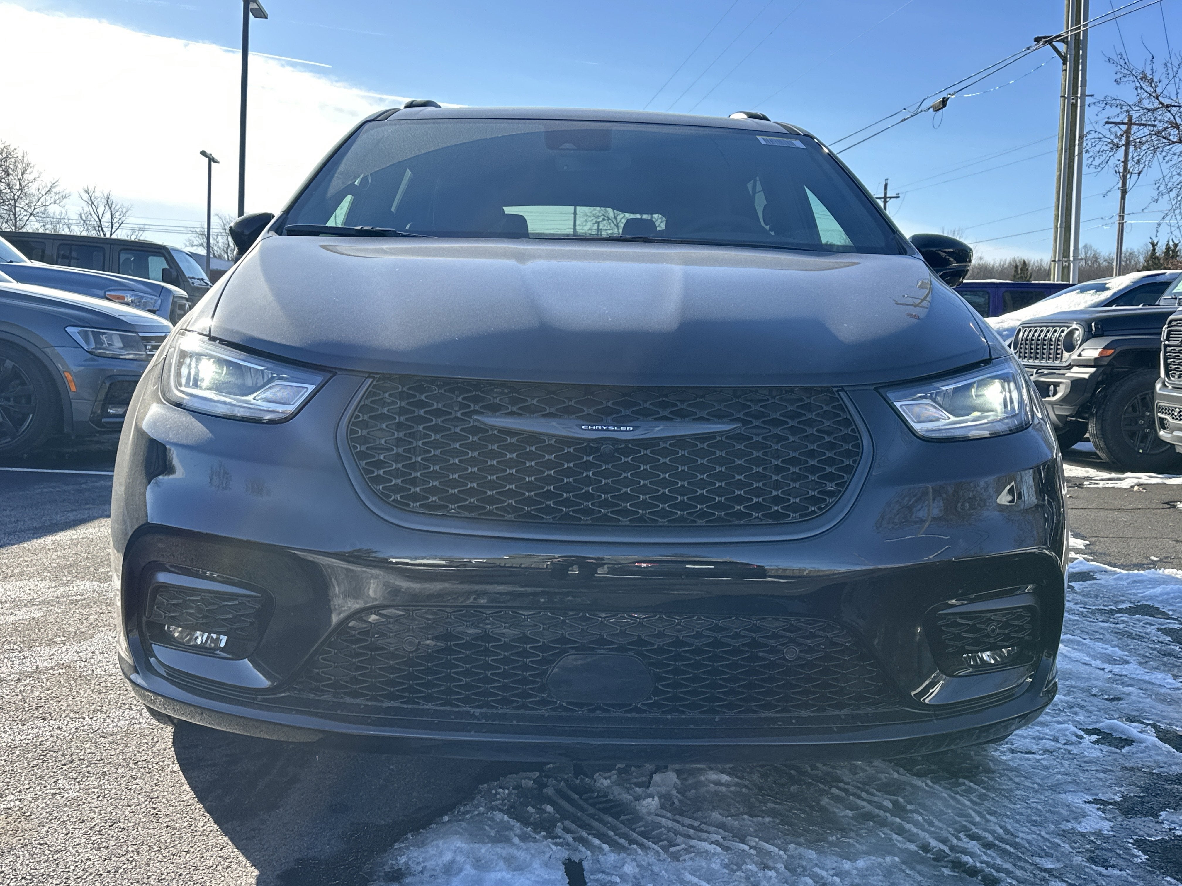 2026 Chrysler Pacifica Select