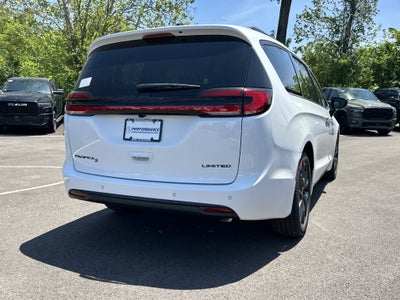 2027 Chrysler Pacifica Limited
