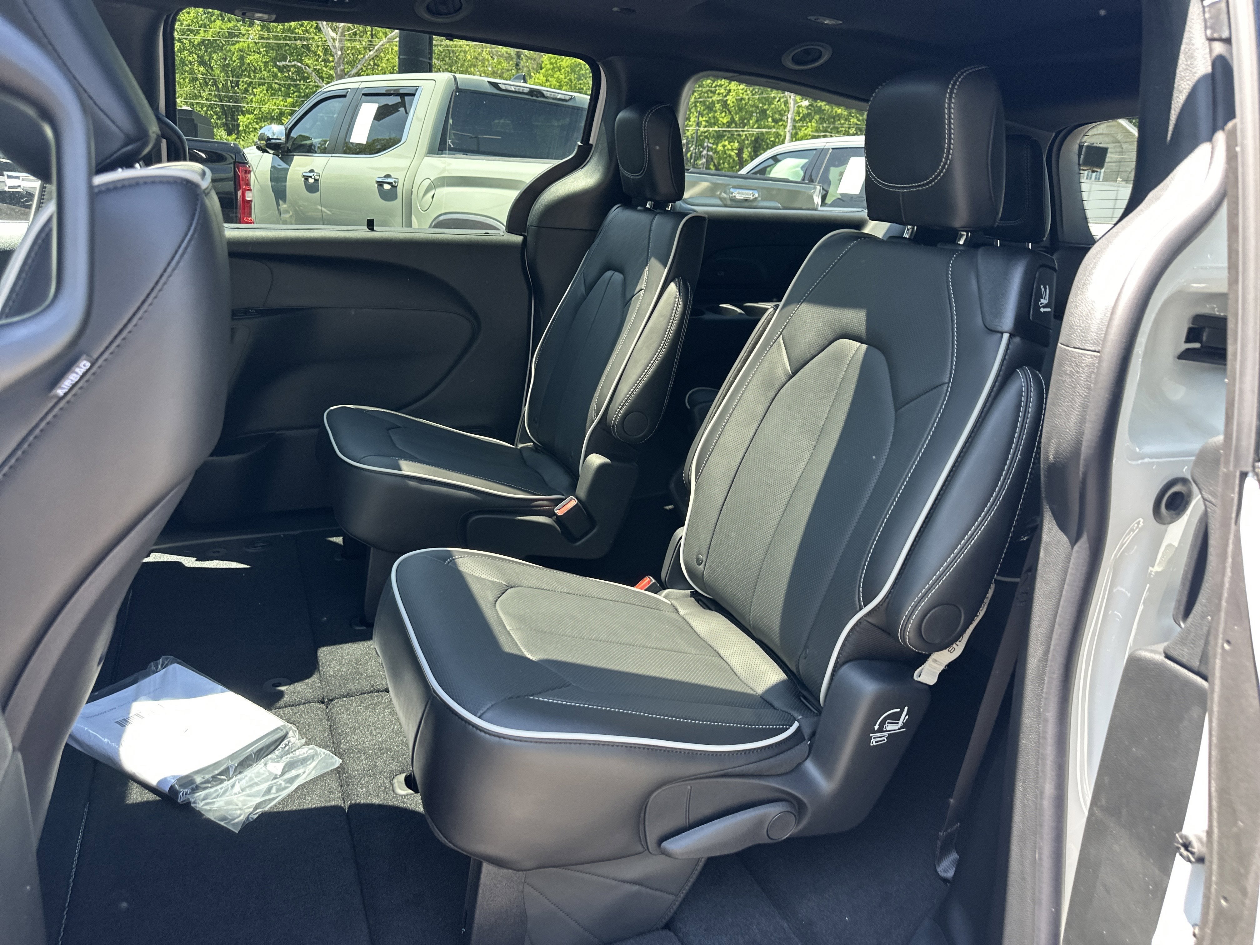 2027 Chrysler Pacifica Limited