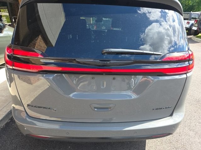 2025 Chrysler Pacifica Limited
