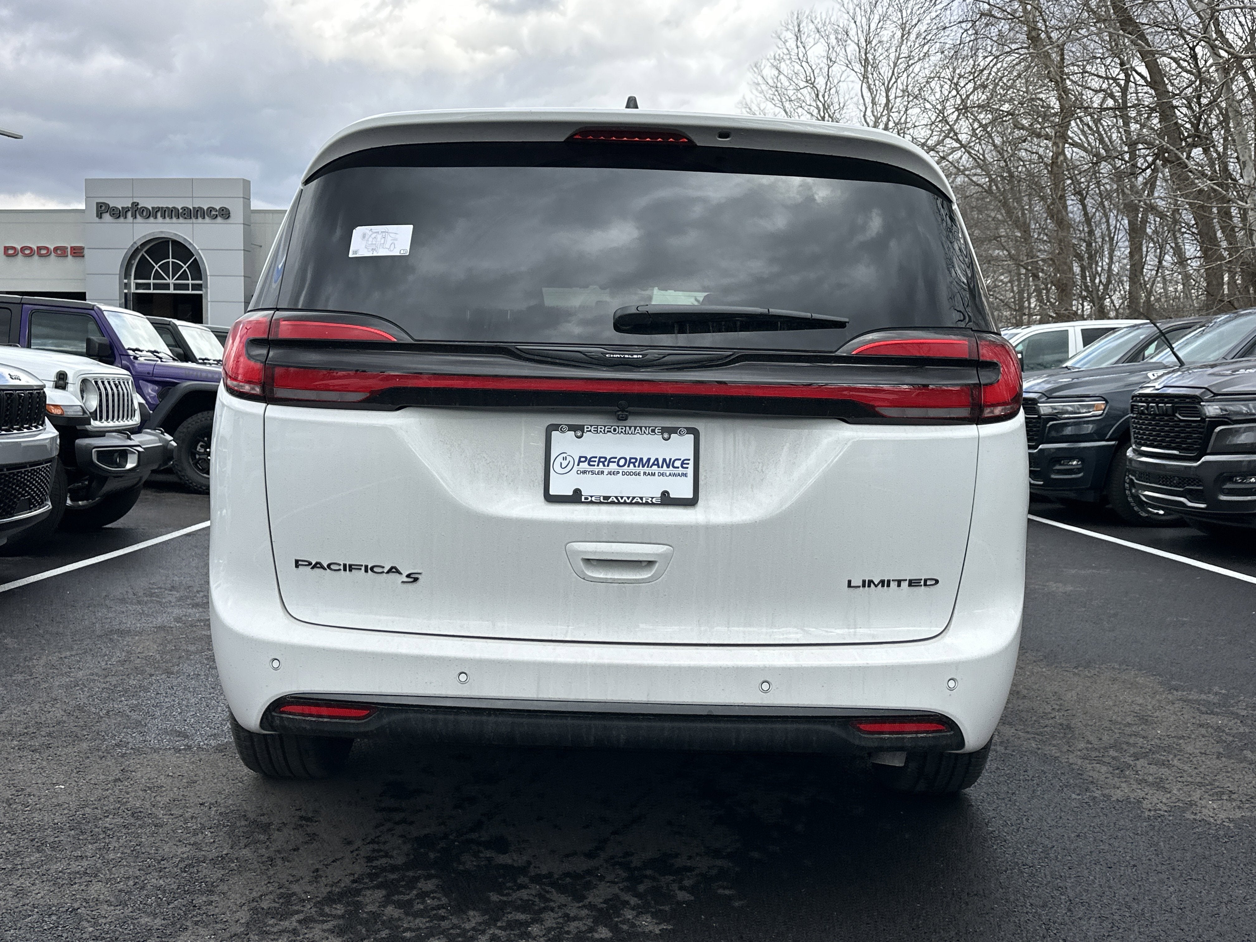 2026 Chrysler Pacifica Limited