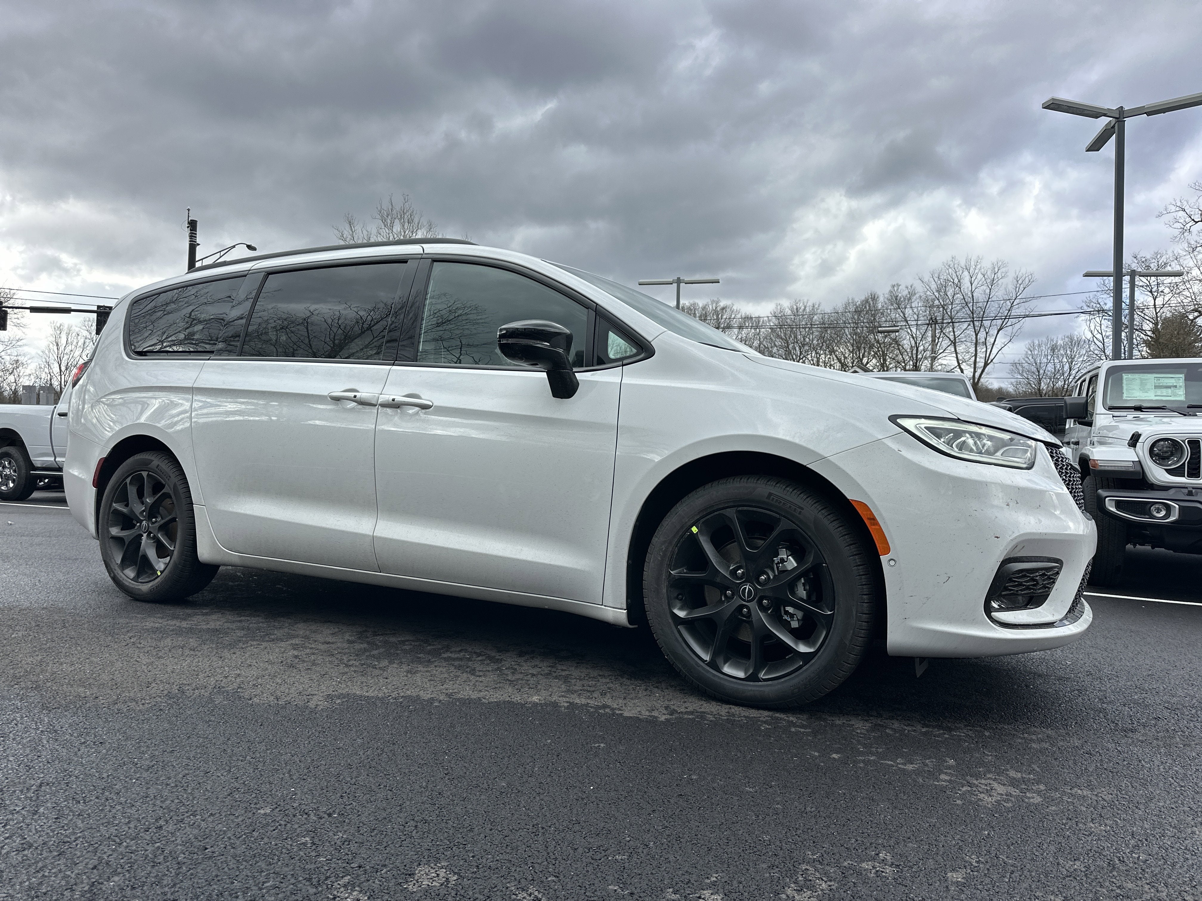 2026 Chrysler Pacifica Limited