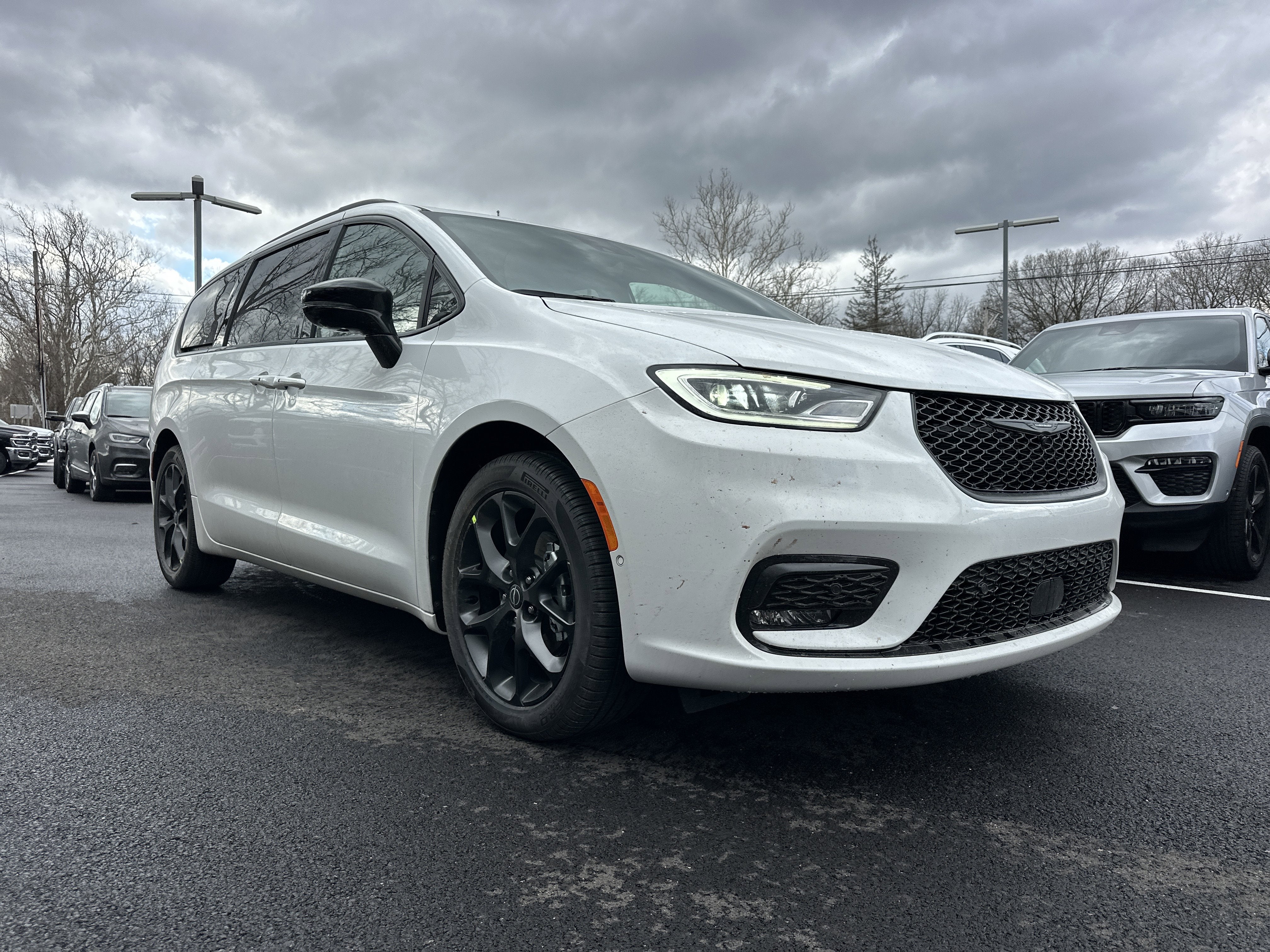 2026 Chrysler Pacifica Limited