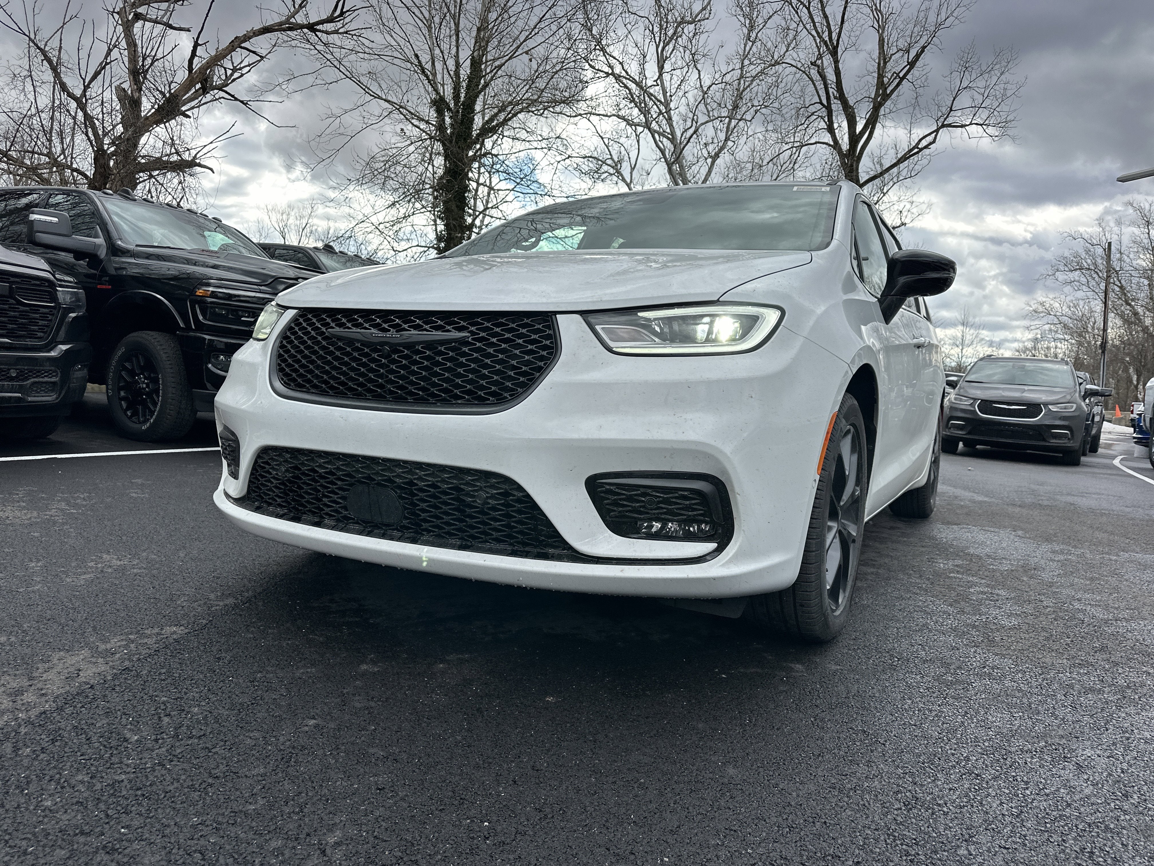 2026 Chrysler Pacifica Limited