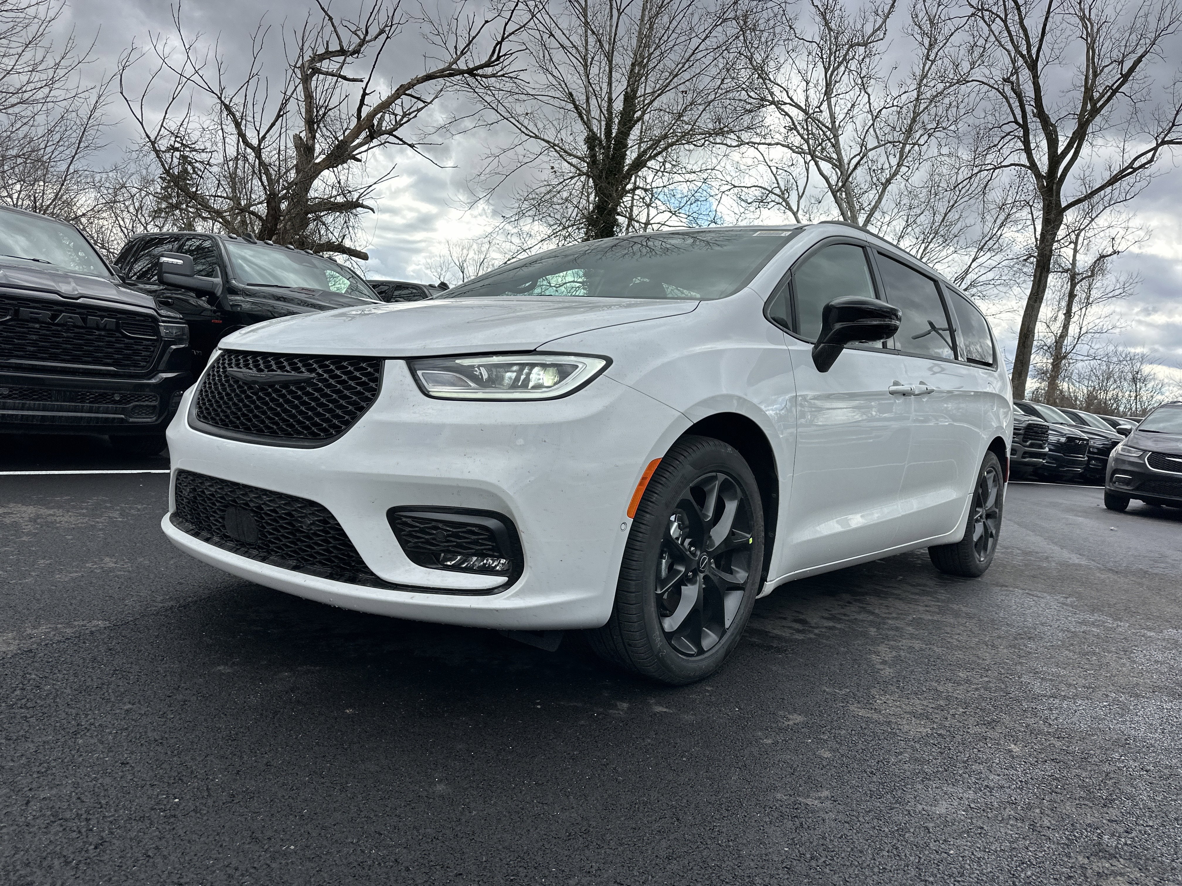 2026 Chrysler Pacifica Limited