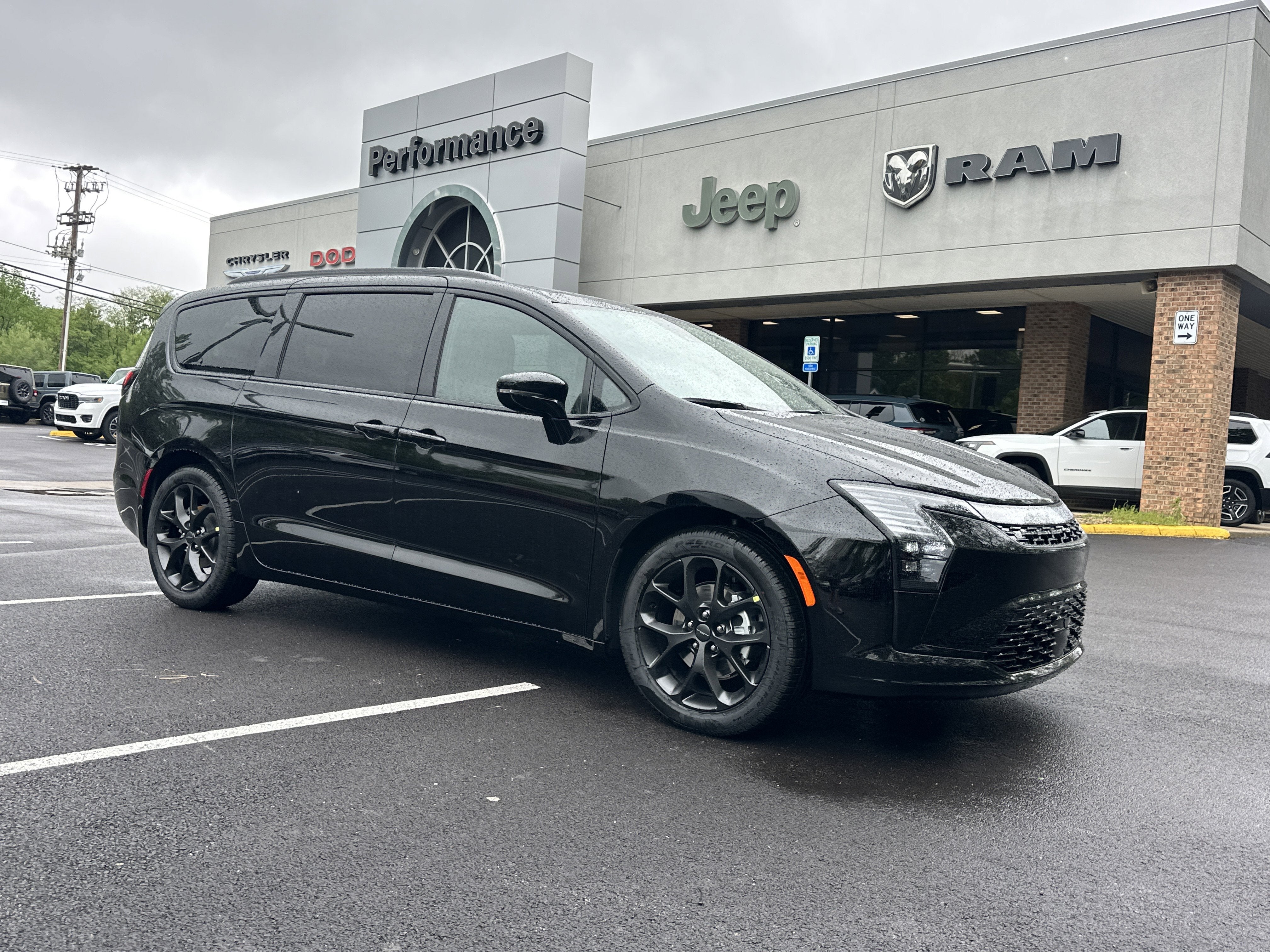 2027 Chrysler Pacifica Limited