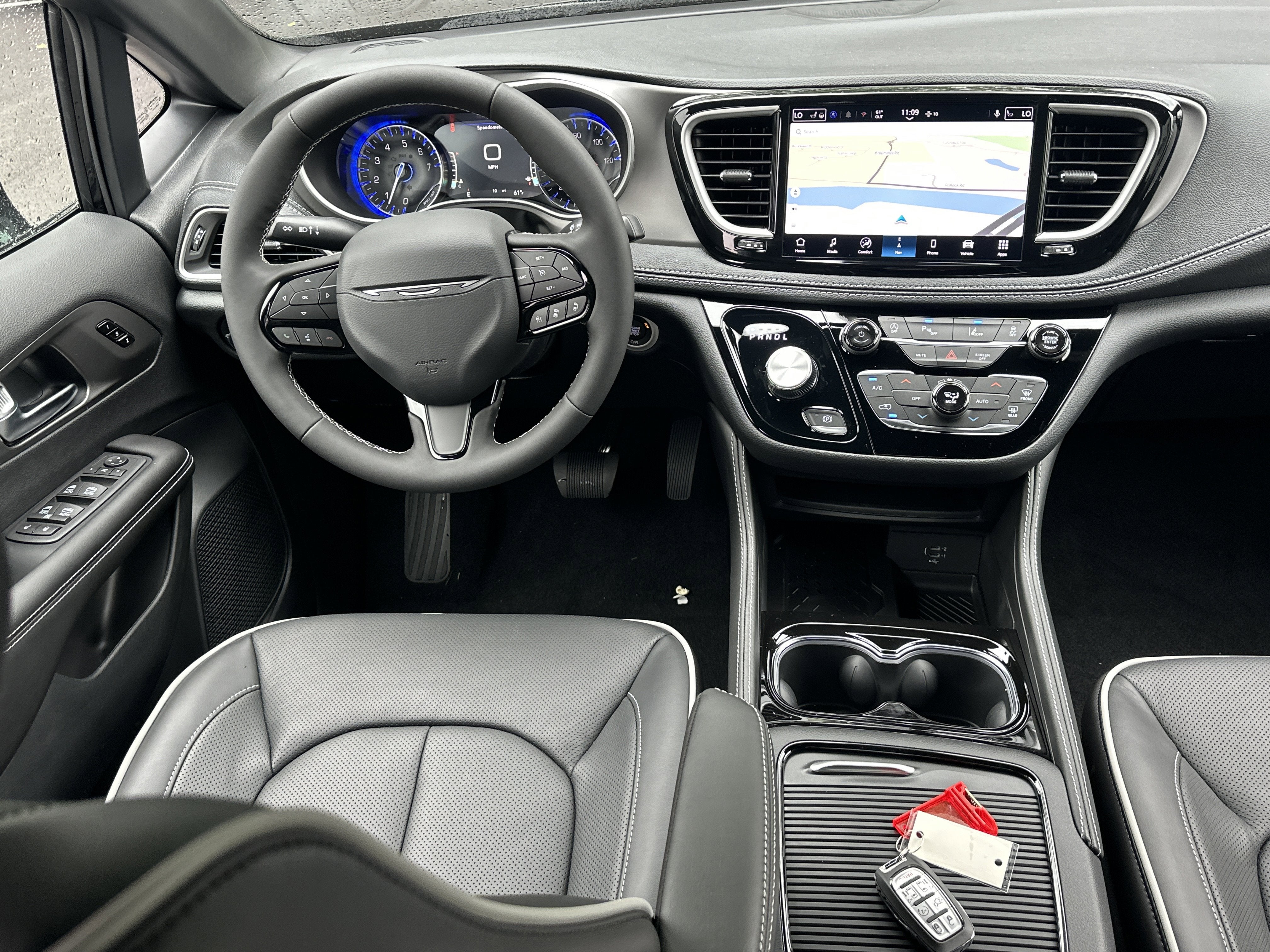 2027 Chrysler Pacifica Limited