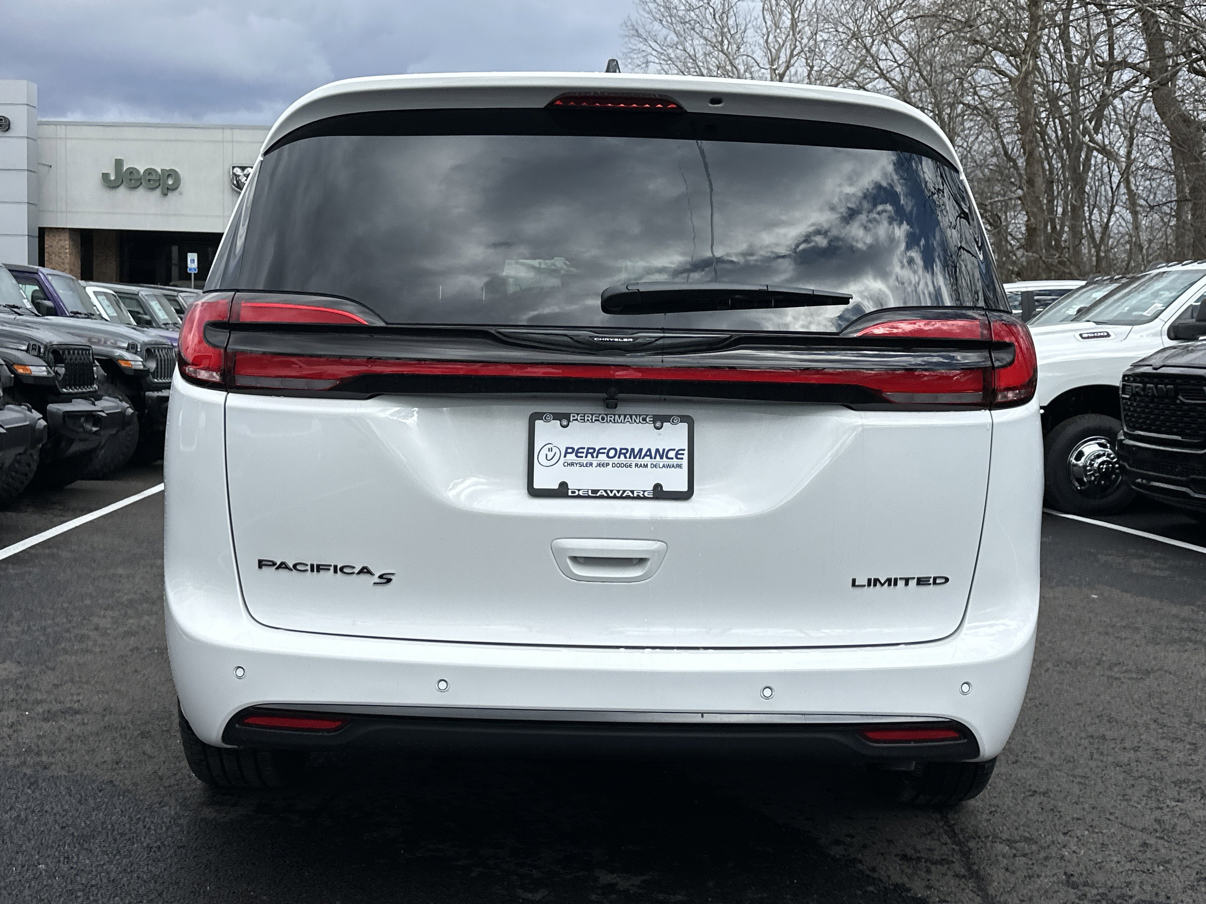 2026 Chrysler Pacifica Limited