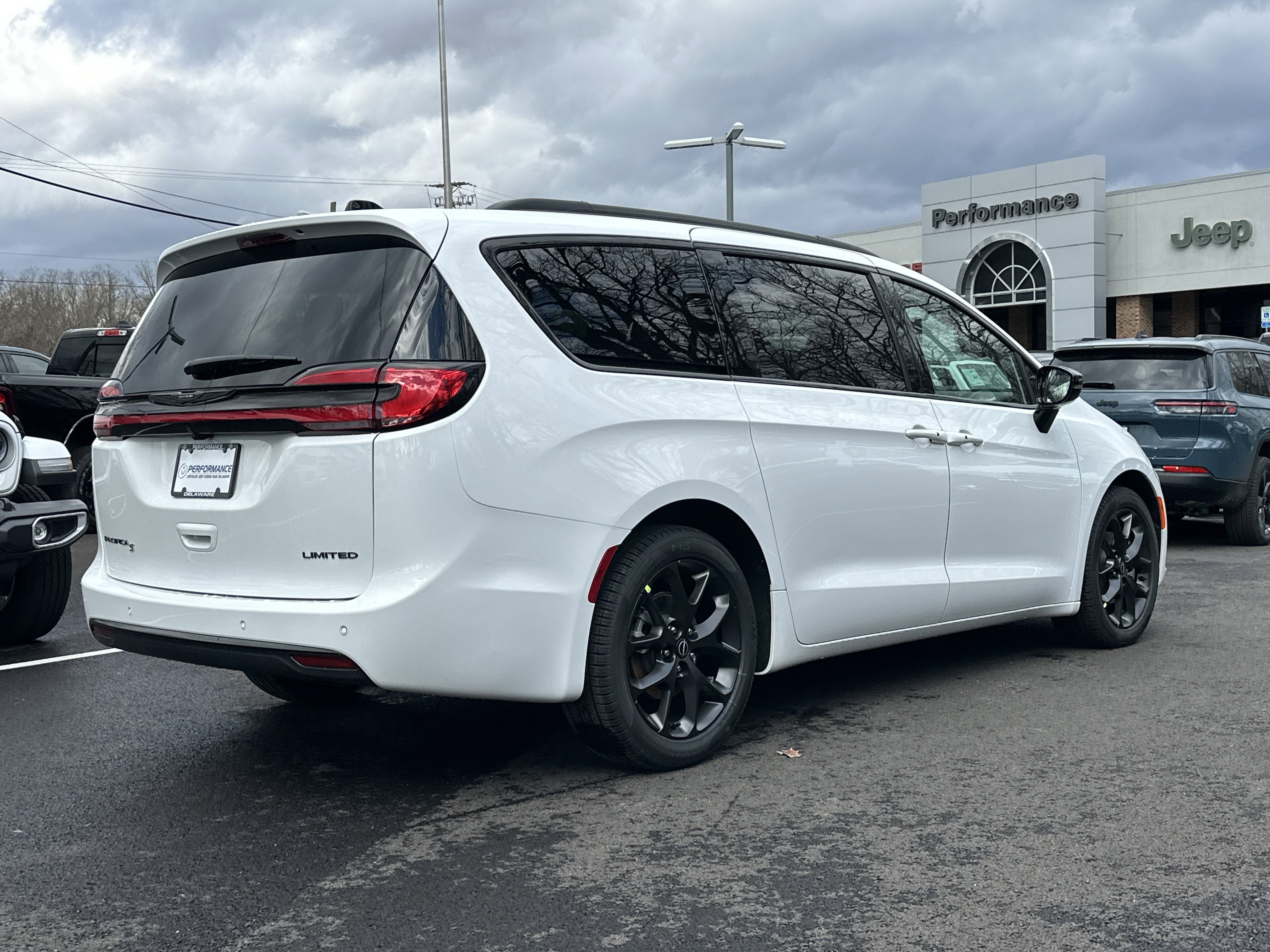 2026 Chrysler Pacifica Limited