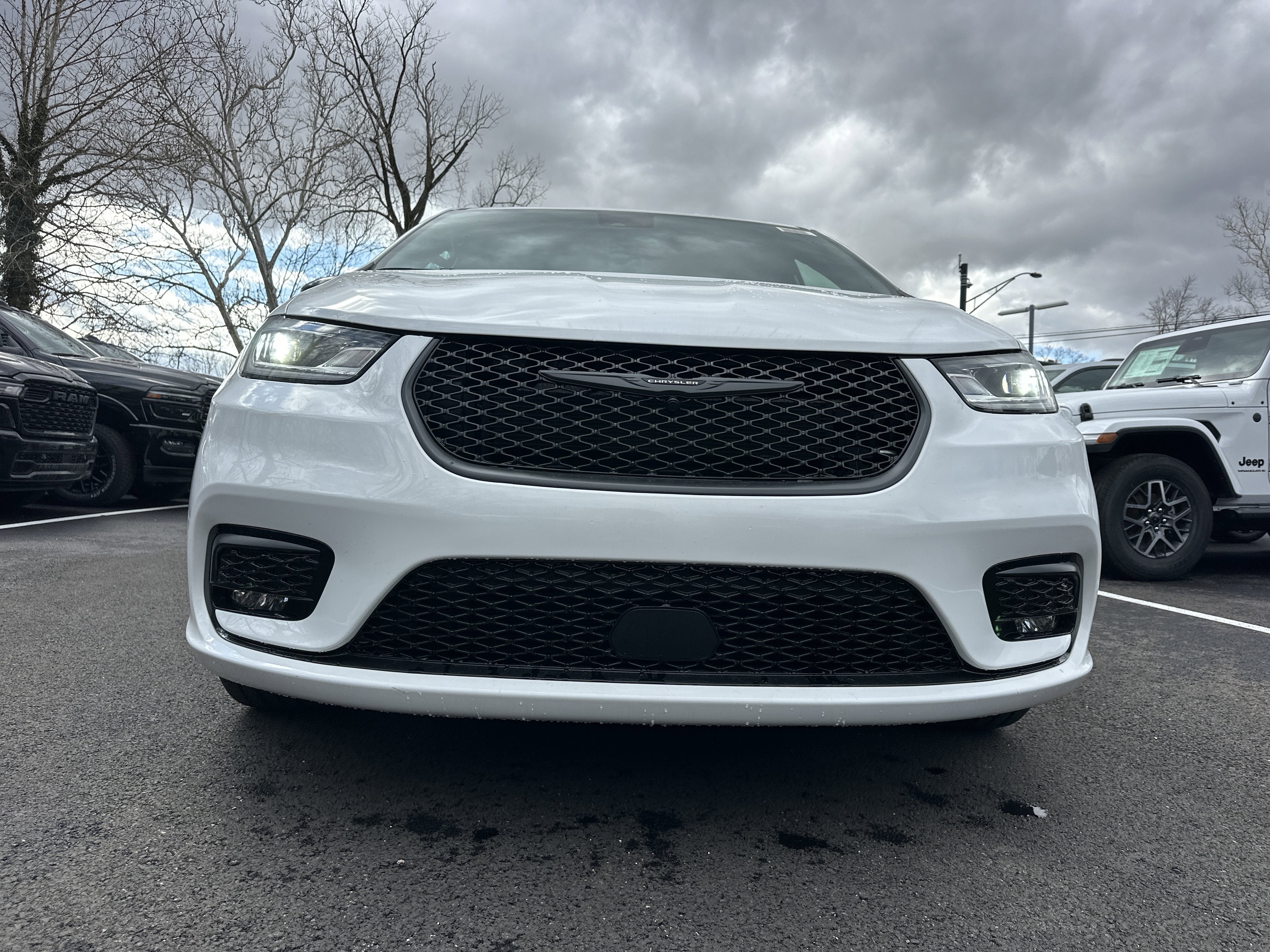 2026 Chrysler Pacifica Limited