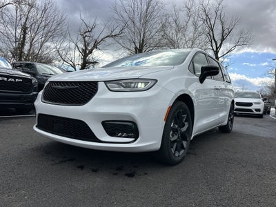 2026 Chrysler Pacifica Limited