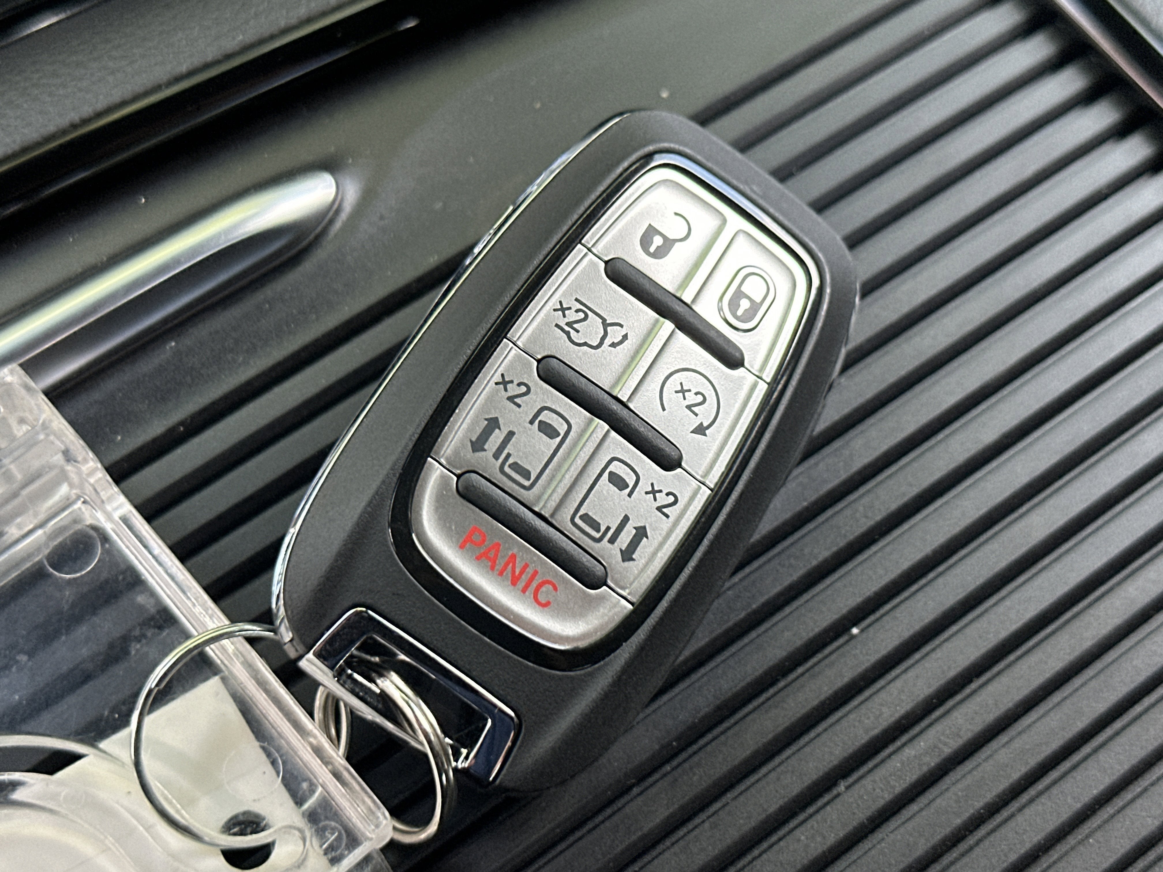 2027 Chrysler Pacifica Limited