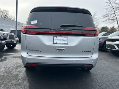 2026 Chrysler Pacifica Limited