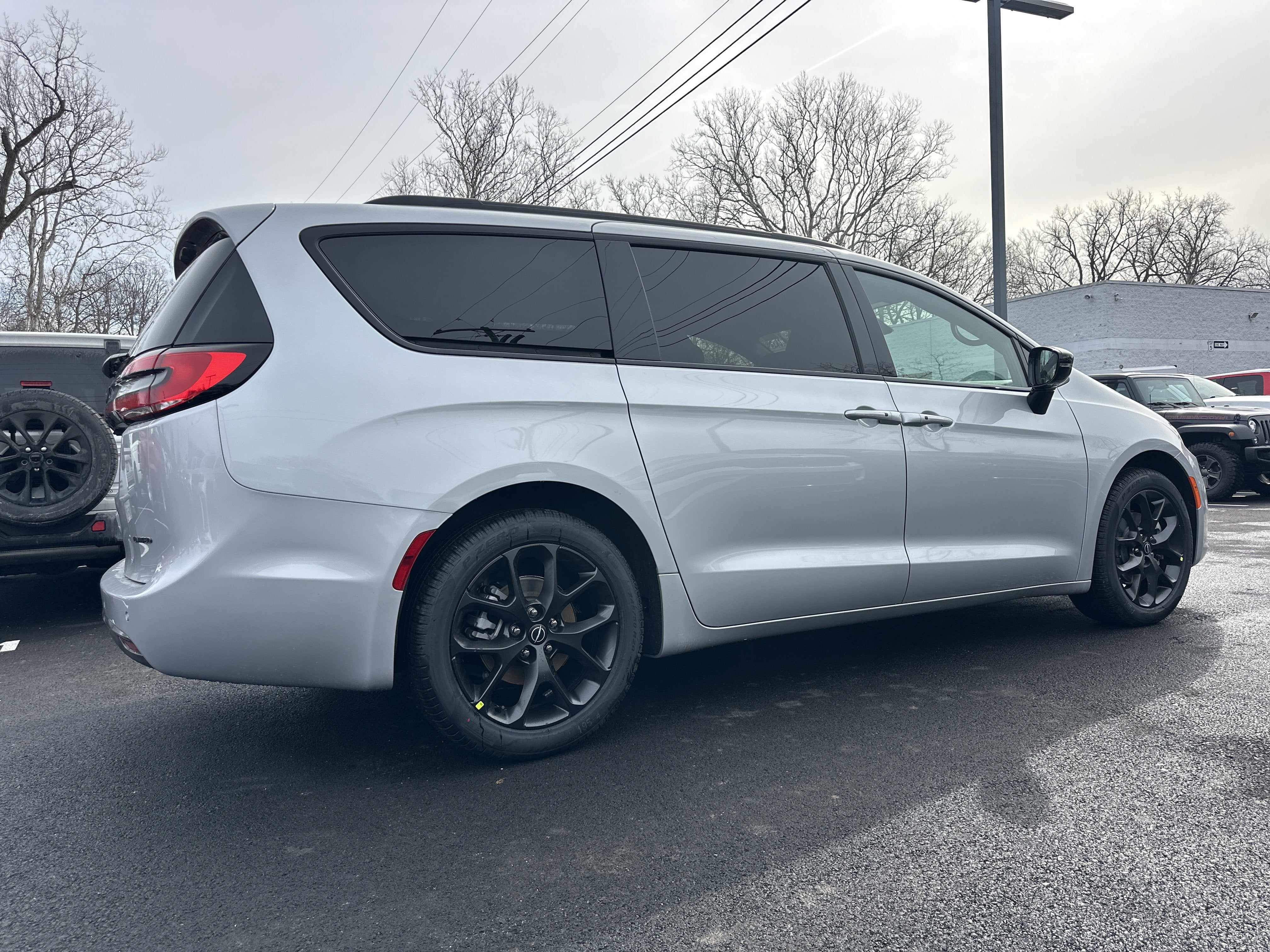 2026 Chrysler Pacifica Limited
