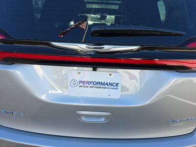 2026 Chrysler Pacifica Limited