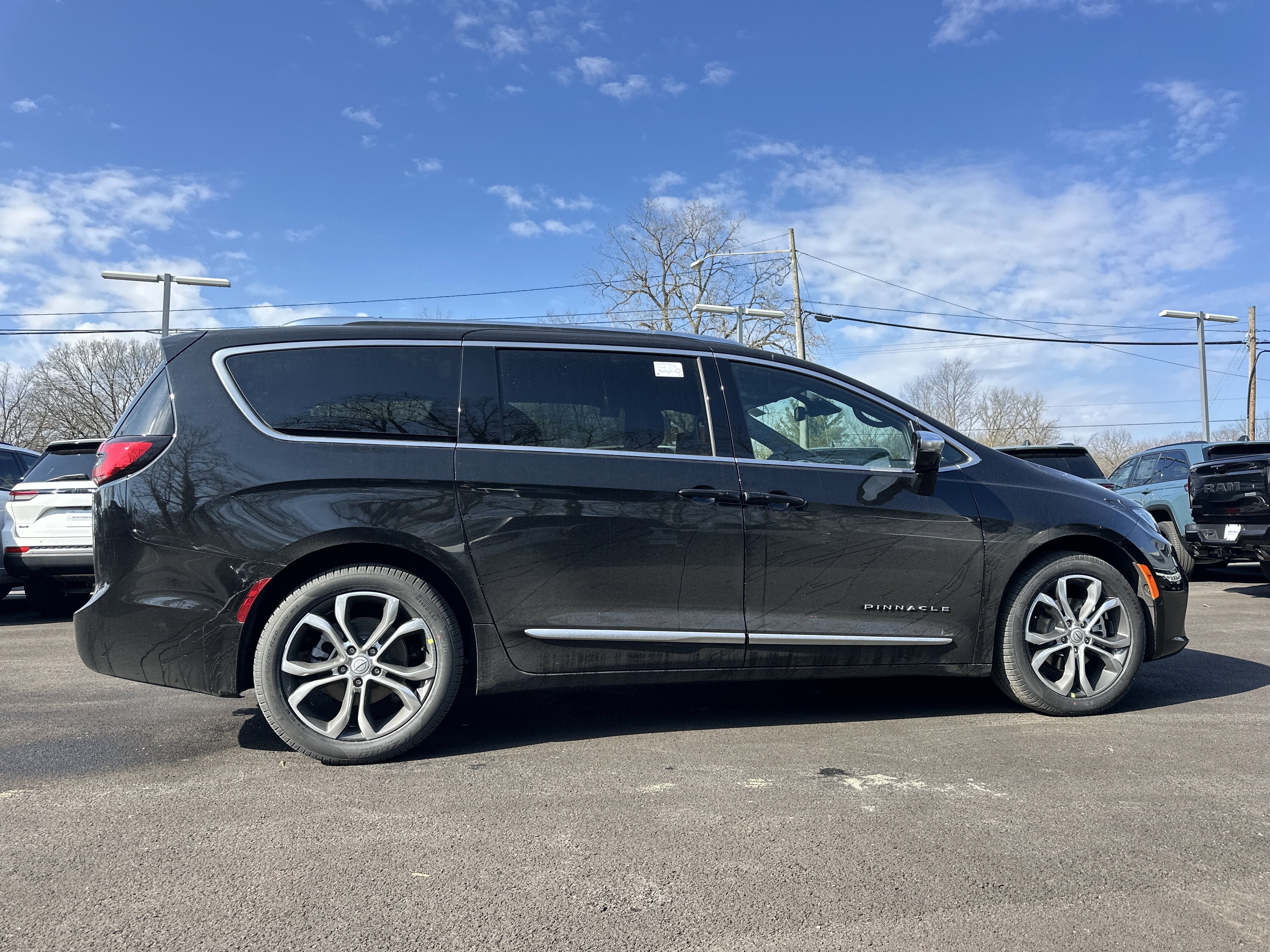 2026 Chrysler Pacifica Pinnacle