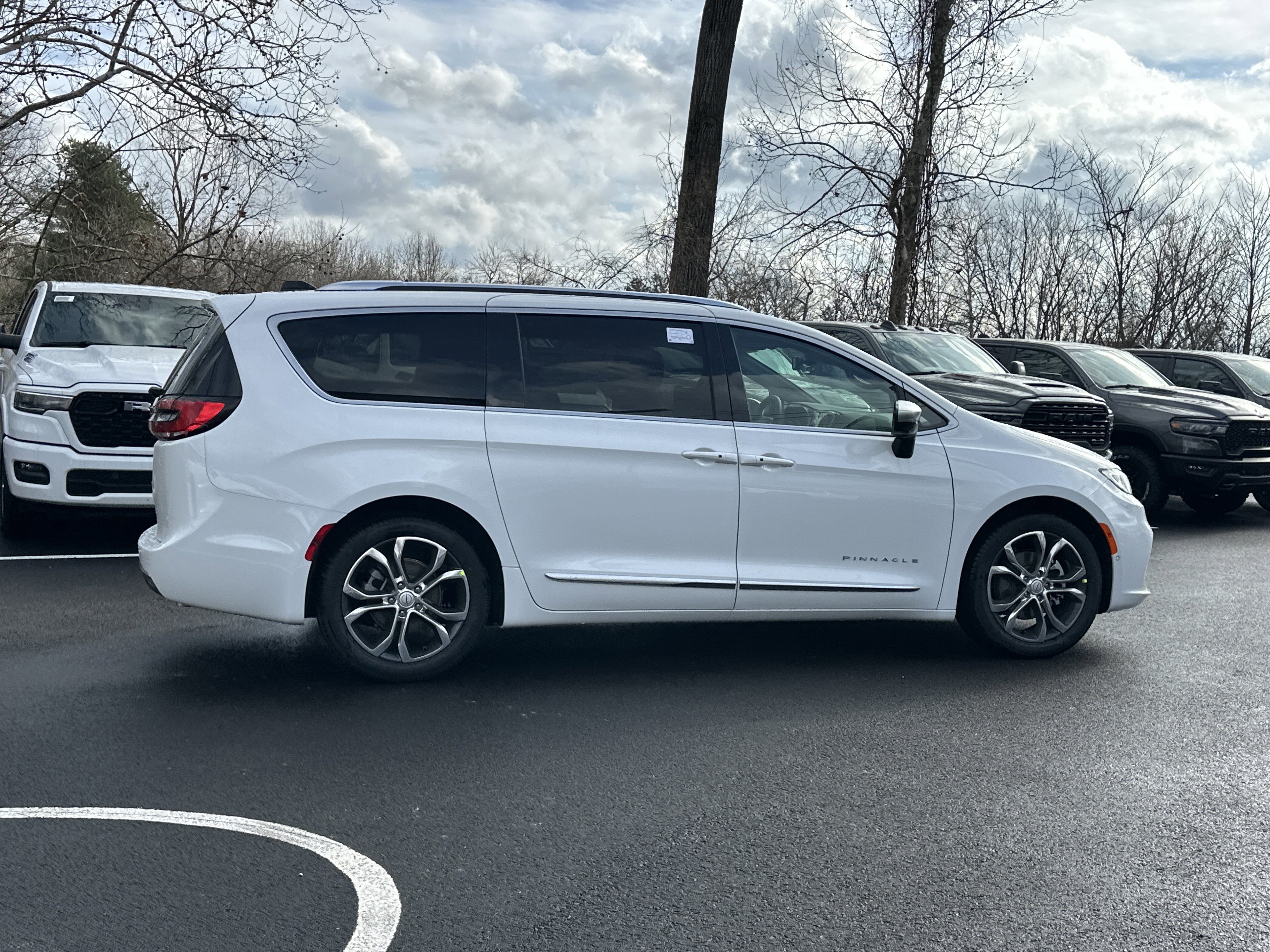 2026 Chrysler Pacifica Pinnacle