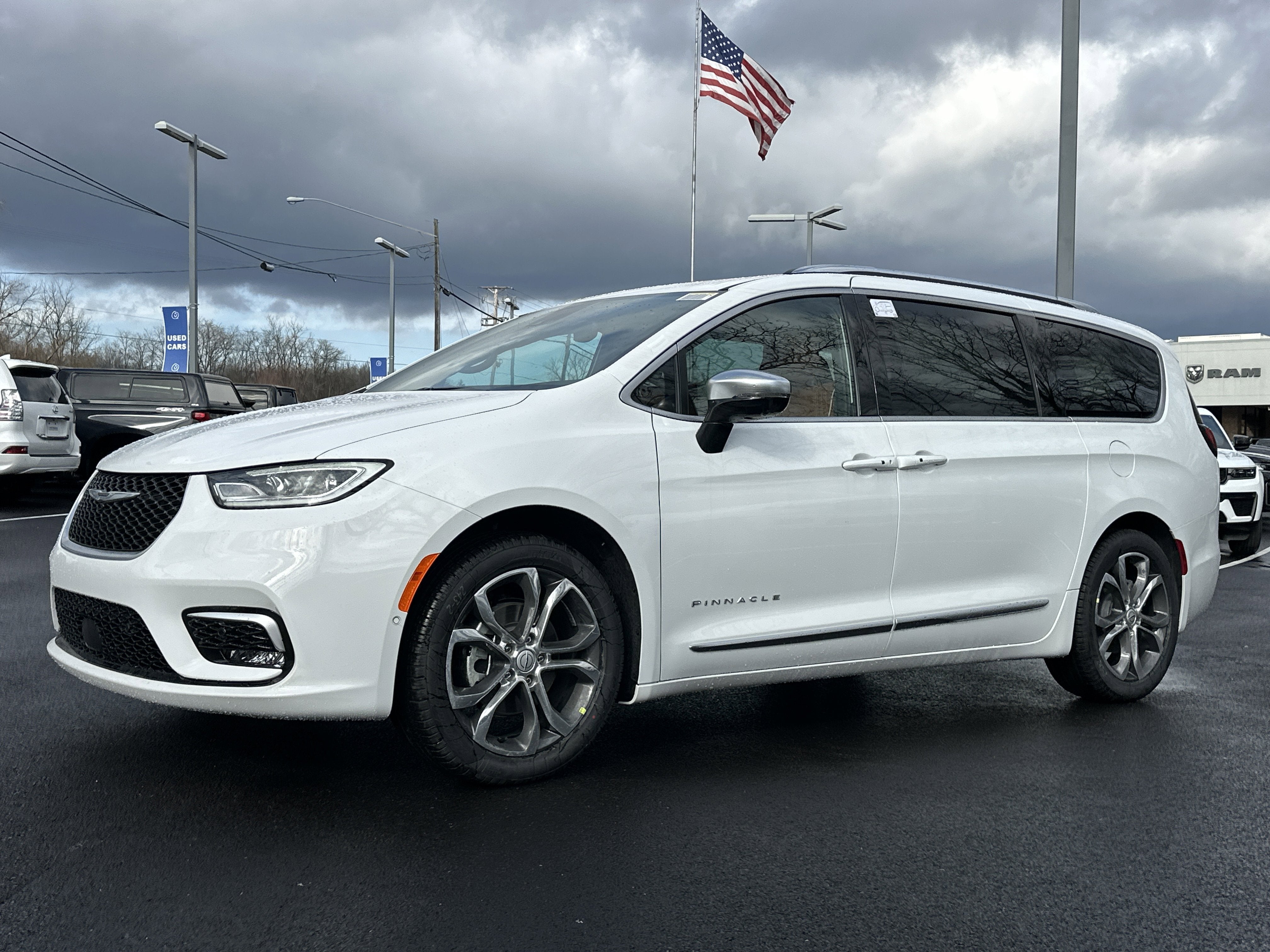 2026 Chrysler Pacifica Pinnacle