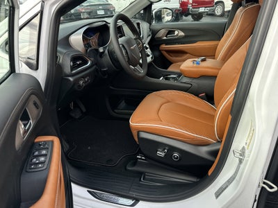 2026 Chrysler Pacifica Pinnacle