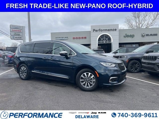 2023 Chrysler Pacifica Hybrid Limited