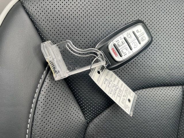 2023 Chrysler Pacifica Hybrid Limited