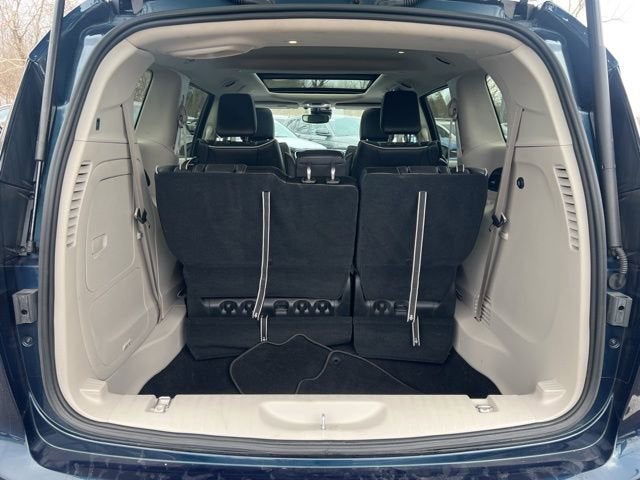 2023 Chrysler Pacifica Hybrid Limited