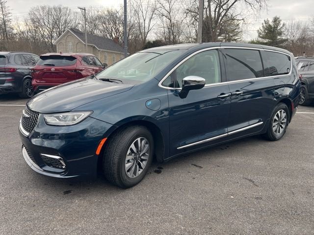2023 Chrysler Pacifica Hybrid Limited