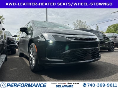 2027 Chrysler Pacifica Select
