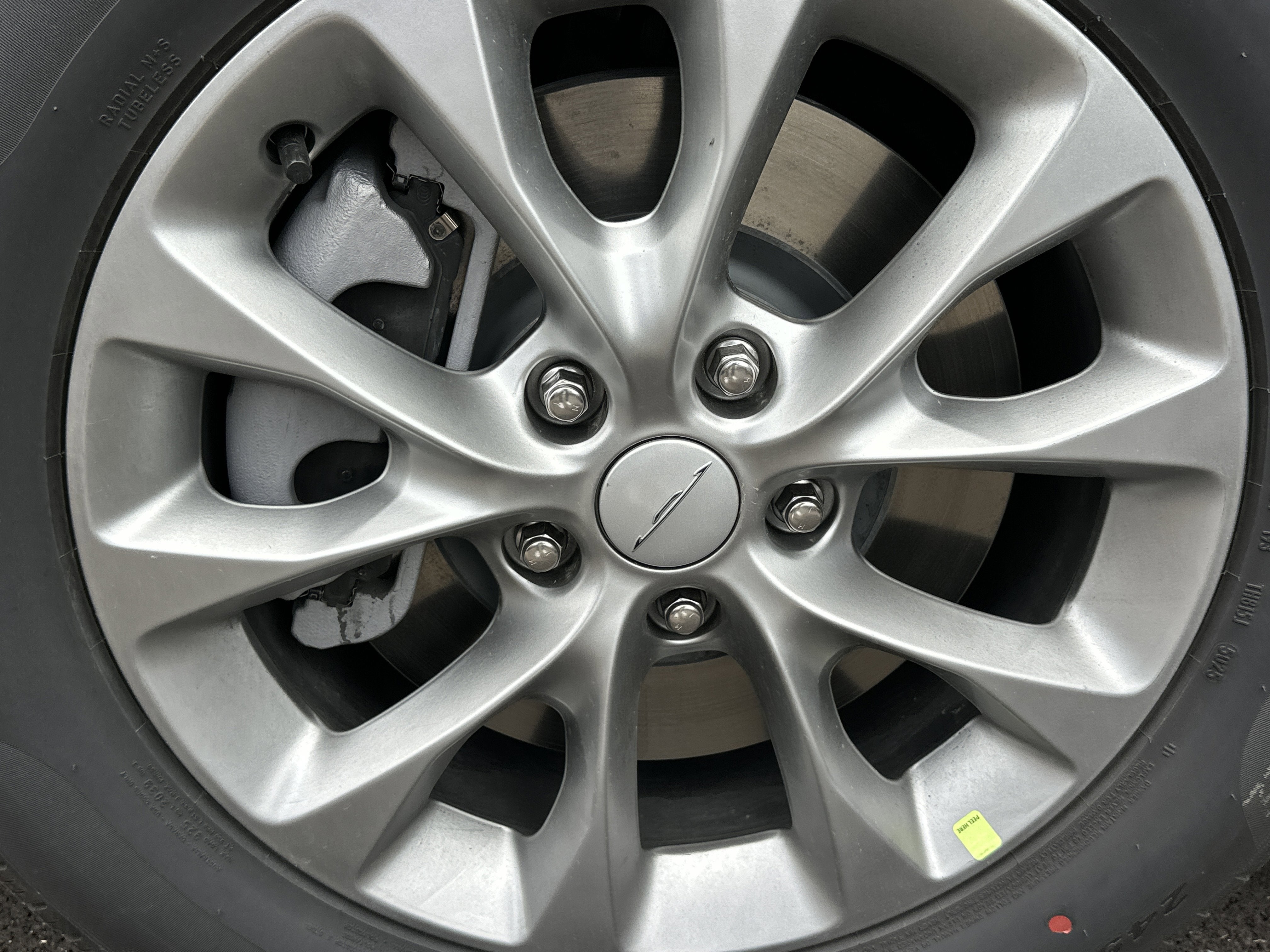 2027 Chrysler Pacifica Select