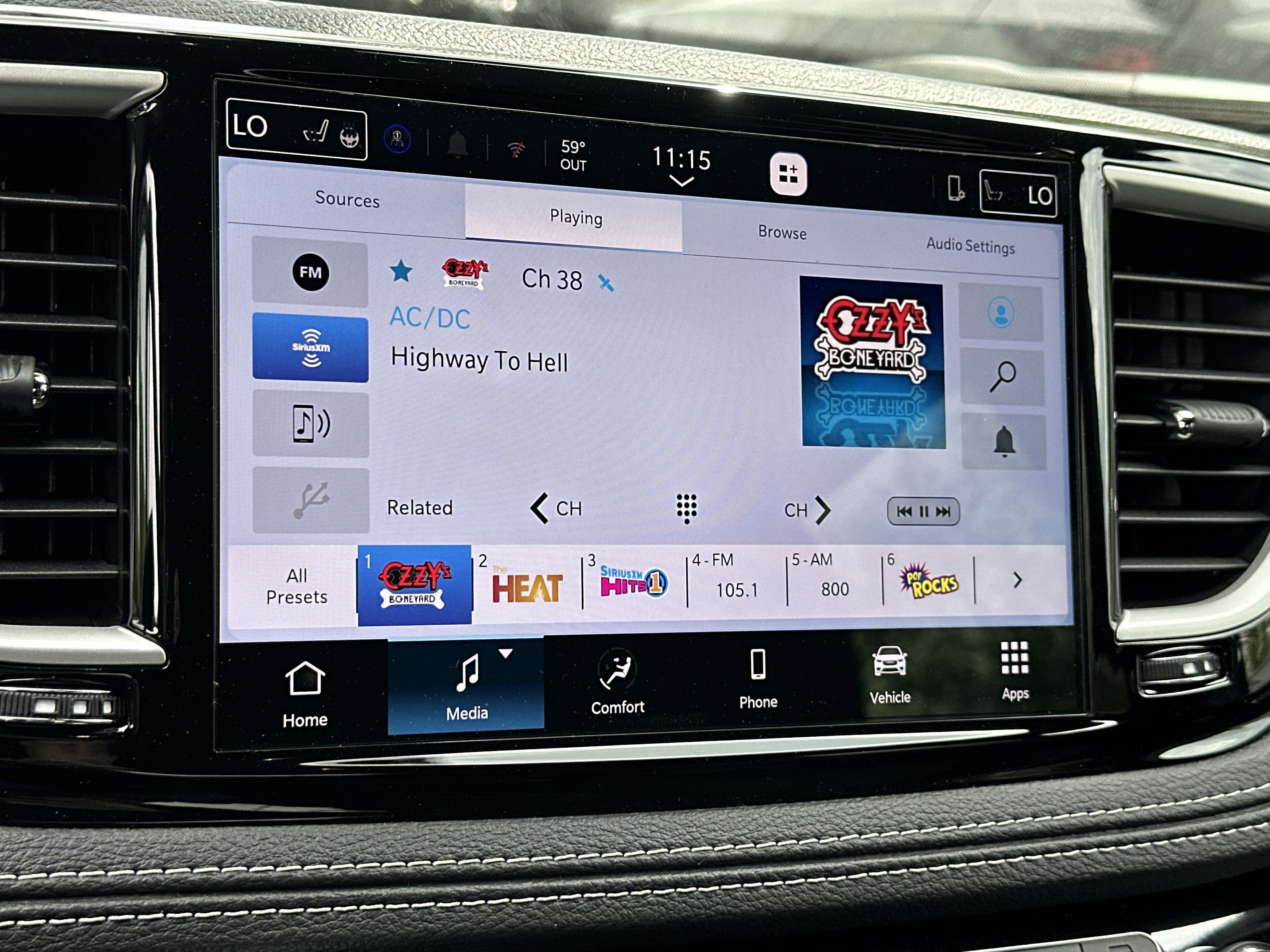 2027 Chrysler Pacifica Select