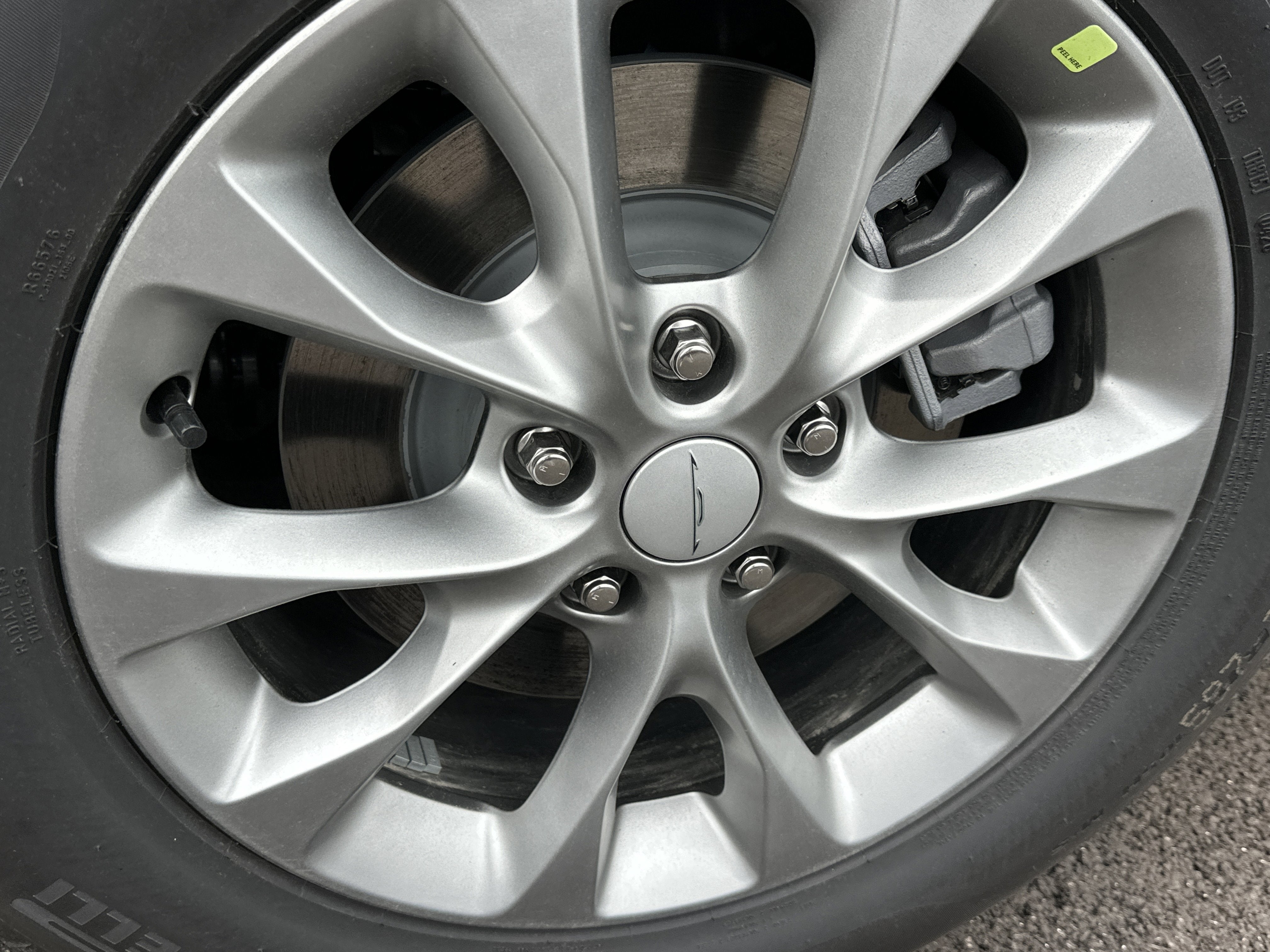 2027 Chrysler Pacifica Select