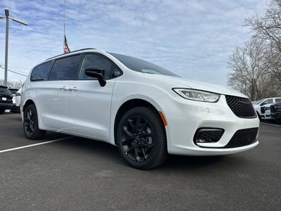 2026 Chrysler Pacifica Limited