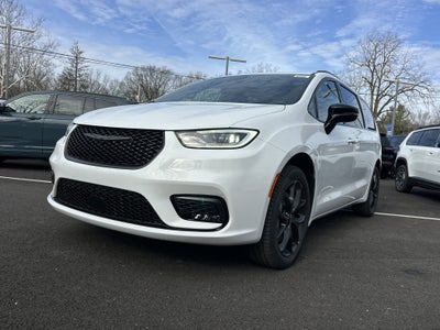 2026 Chrysler Pacifica Limited