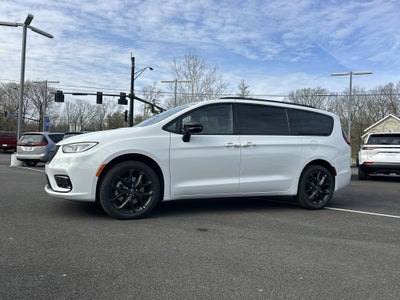 2026 Chrysler Pacifica Limited