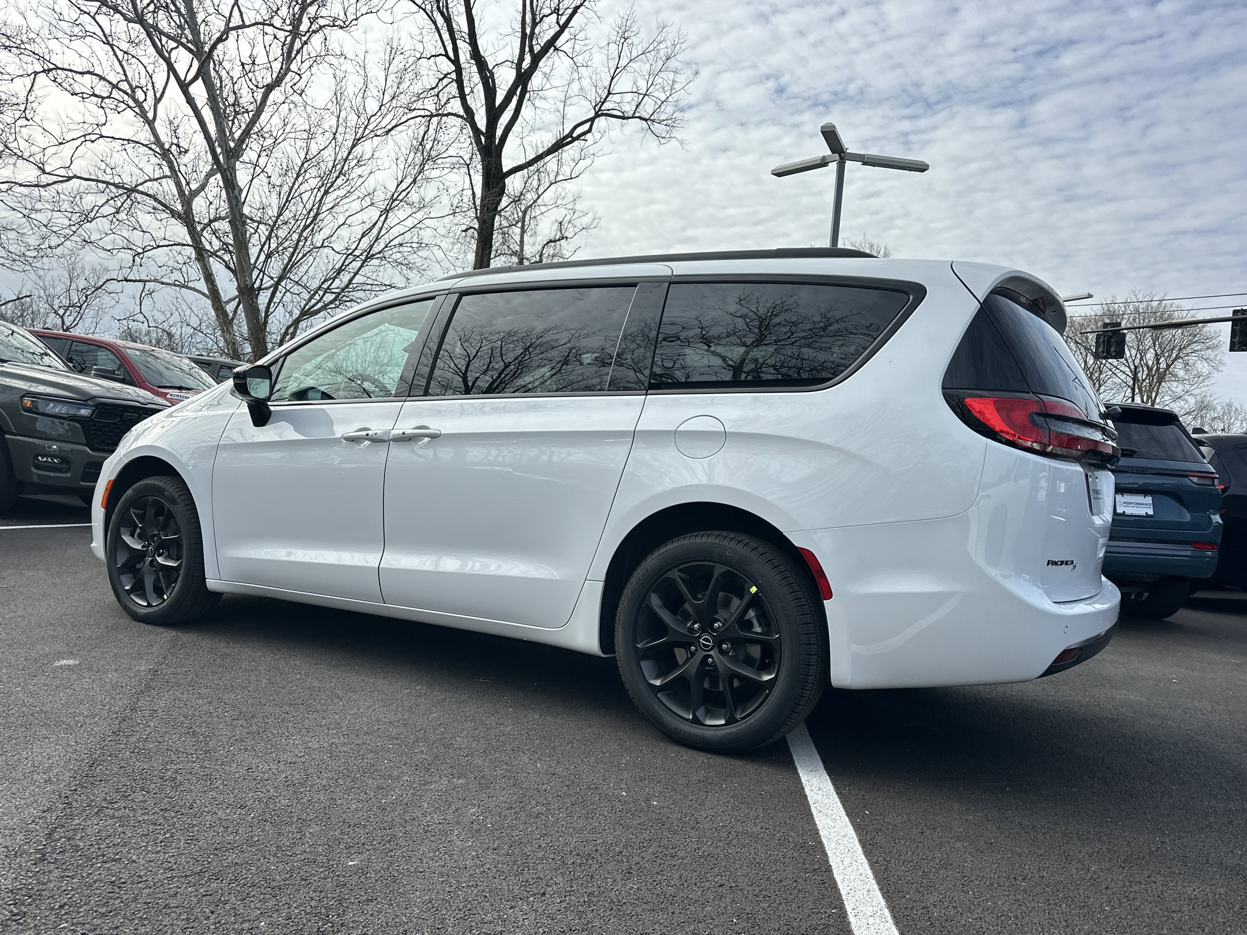 2026 Chrysler Pacifica Limited