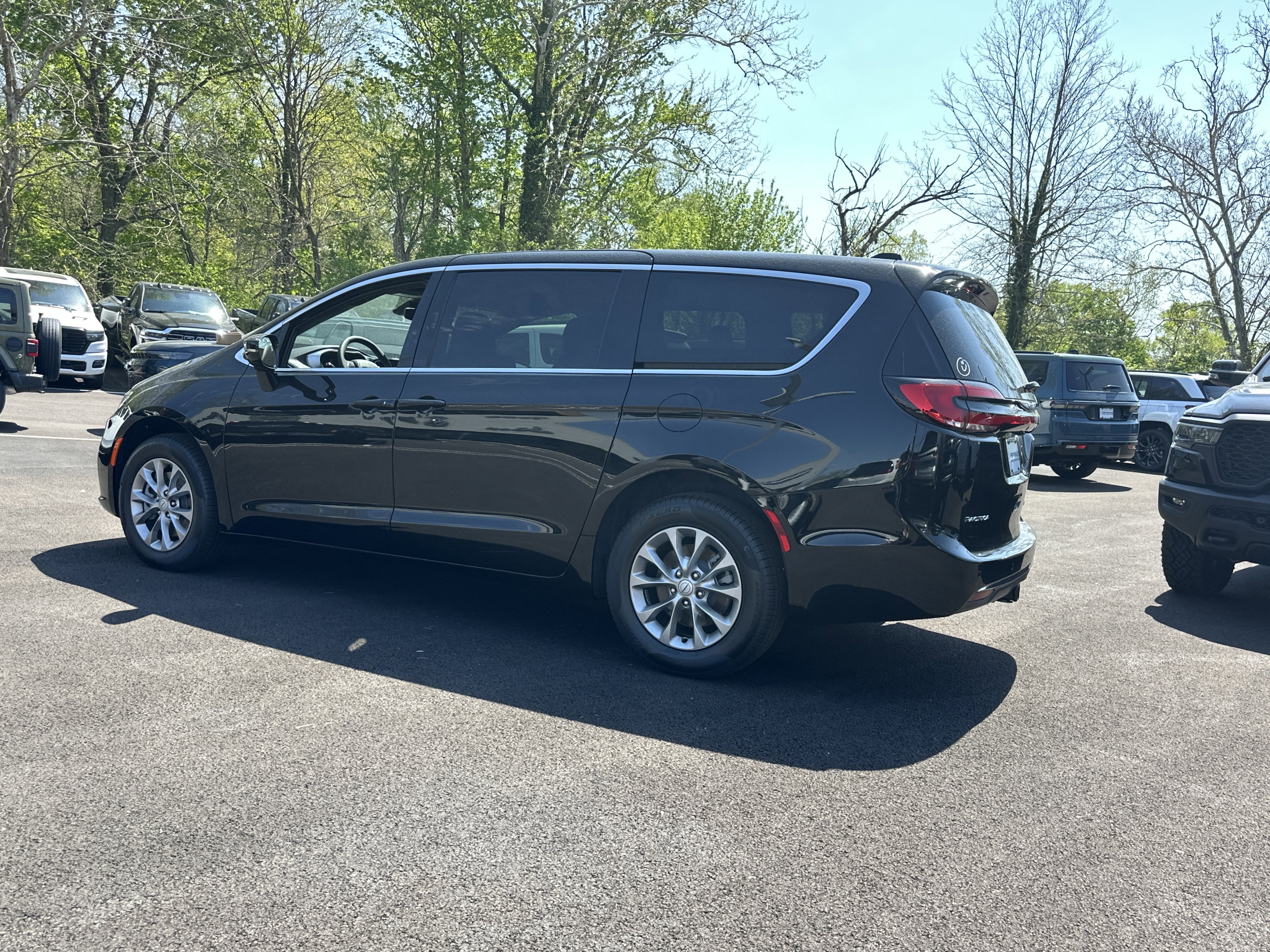 2026 Chrysler Pacifica Limited