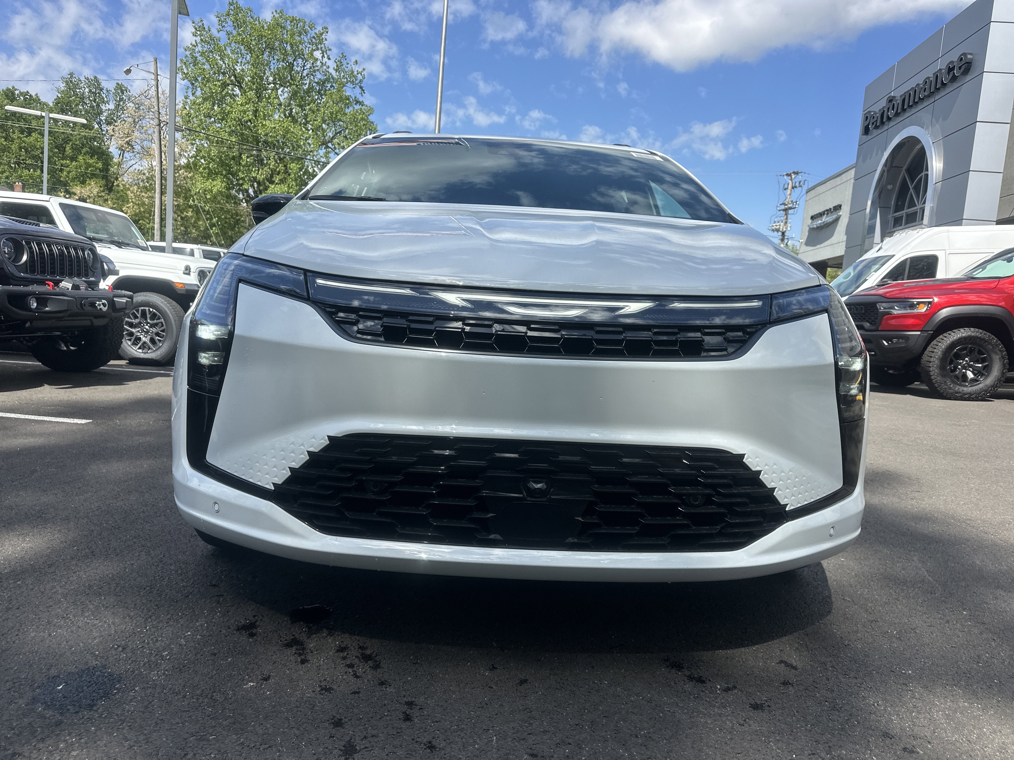 2027 Chrysler Pacifica Limited