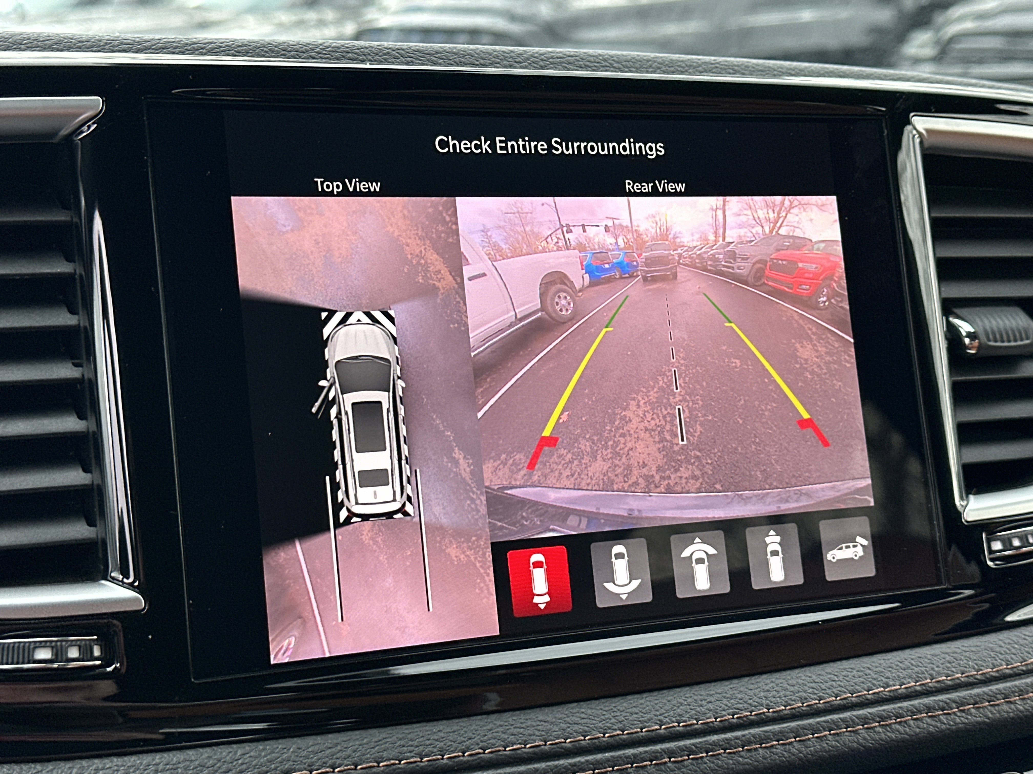 2026 Chrysler Pacifica Pinnacle