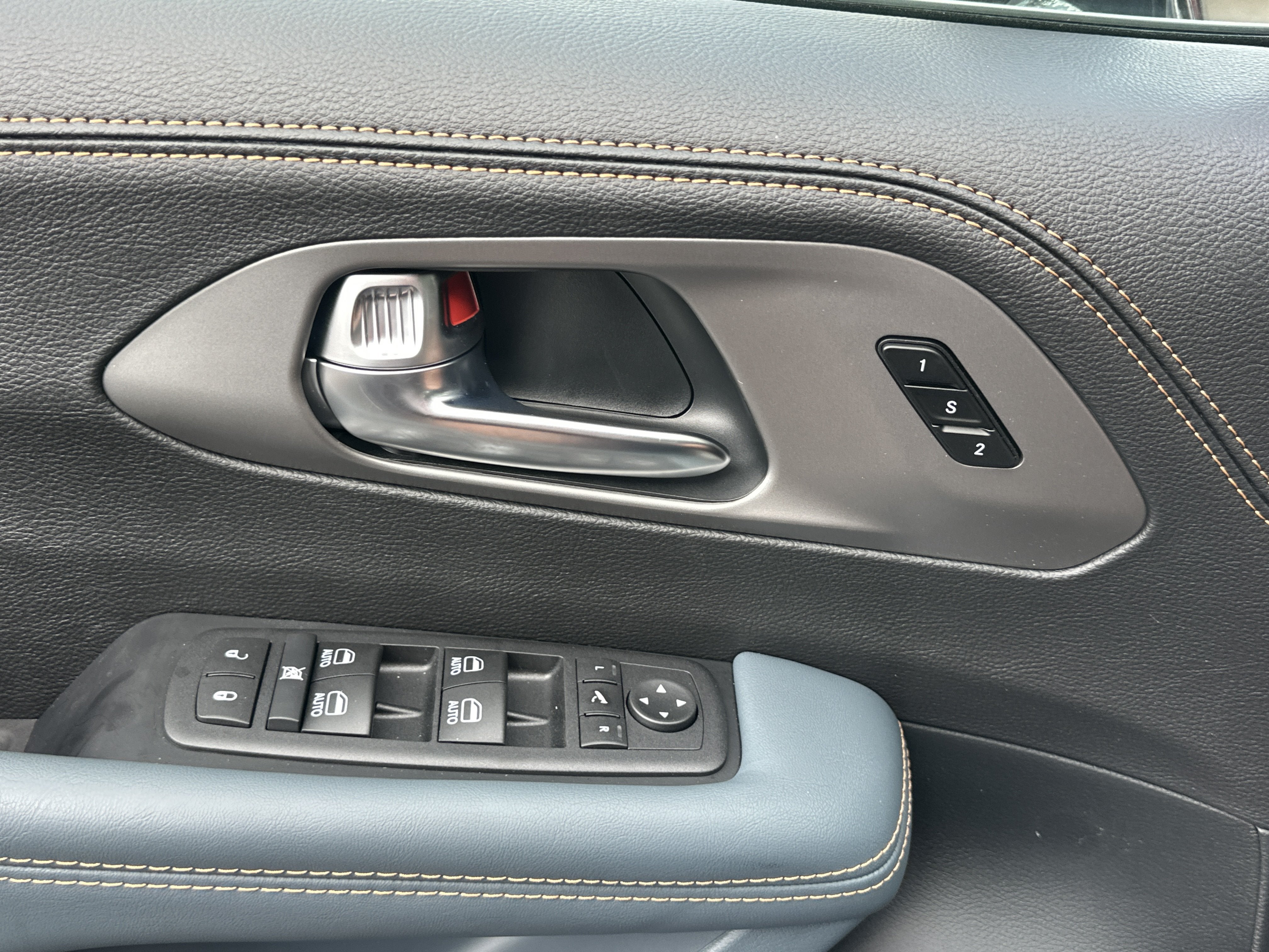 2027 Chrysler Pacifica Pinnacle