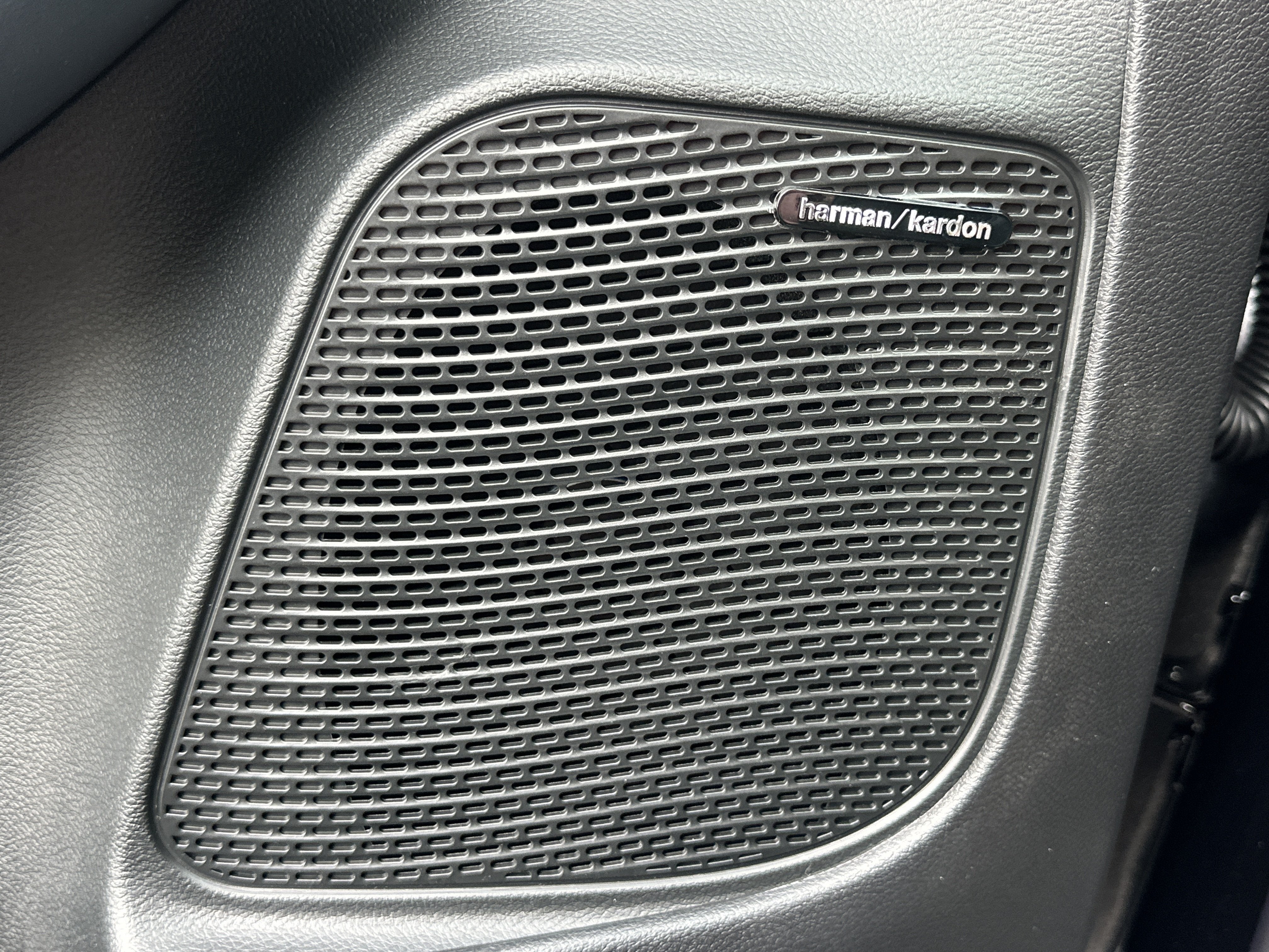 2027 Chrysler Pacifica Pinnacle
