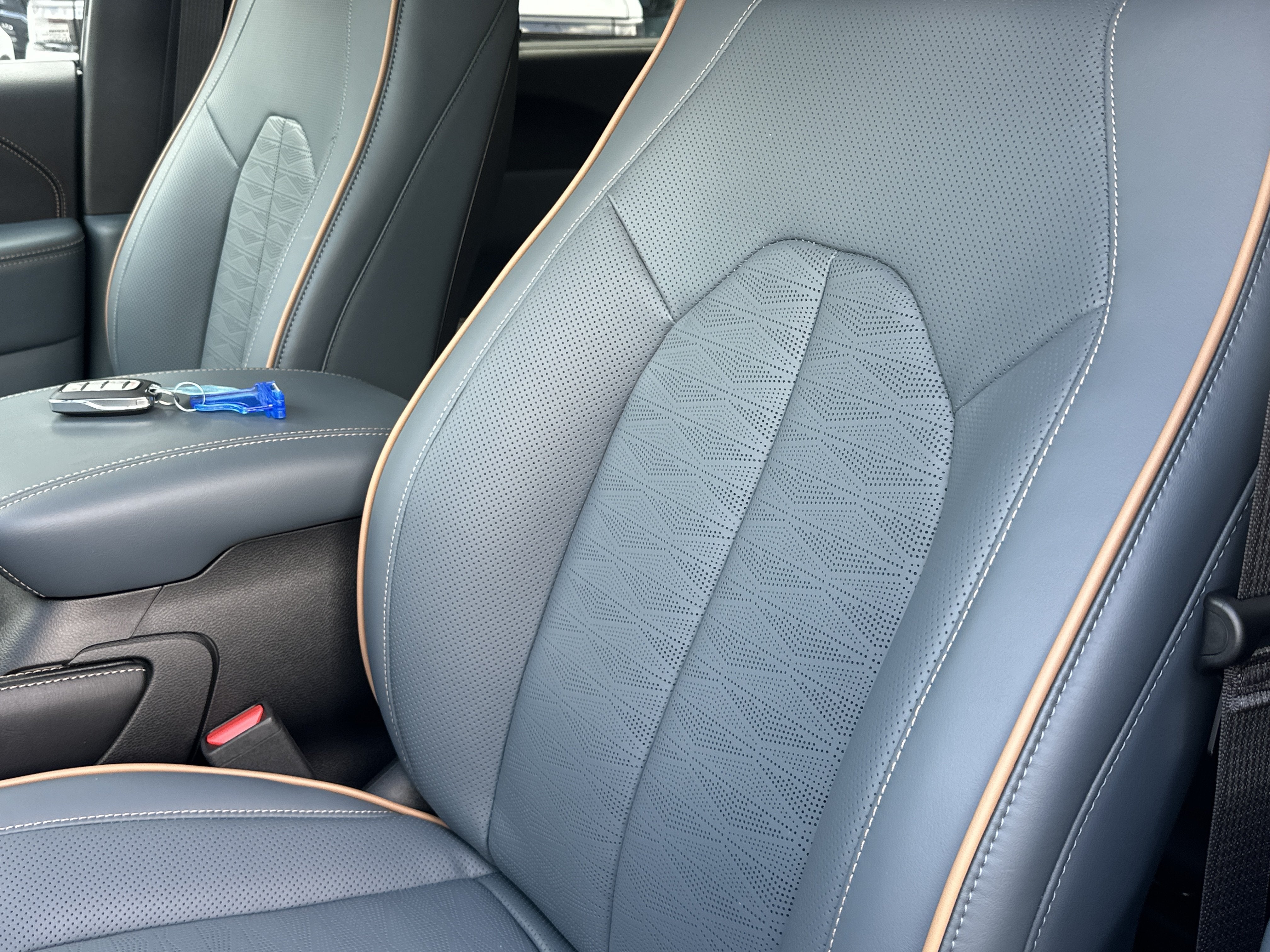 2027 Chrysler Pacifica Pinnacle