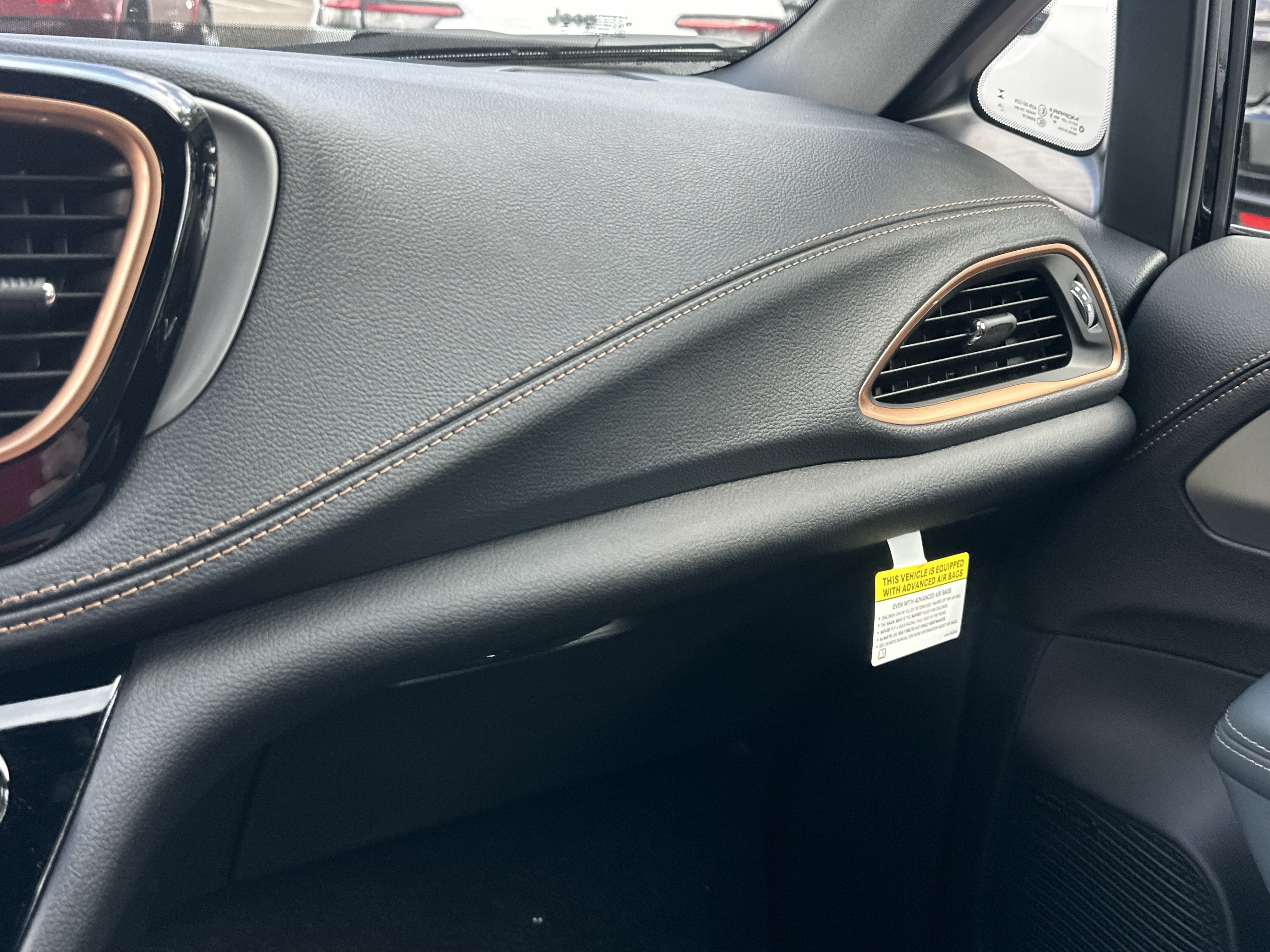 2027 Chrysler Pacifica Pinnacle